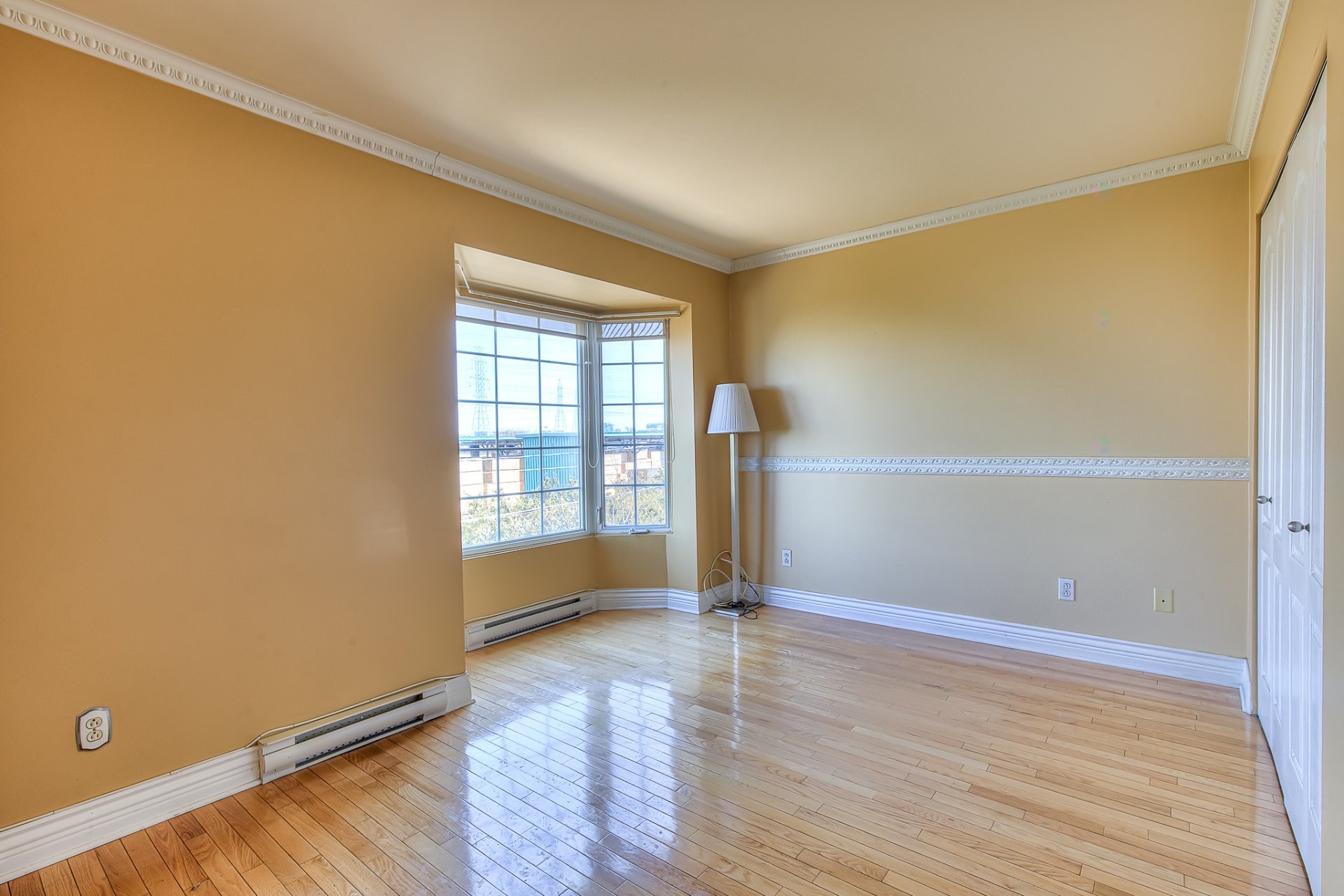 









399Z


Rue Éricka

, 44,
Laval (Fabreville),




QC
H7P5S3

