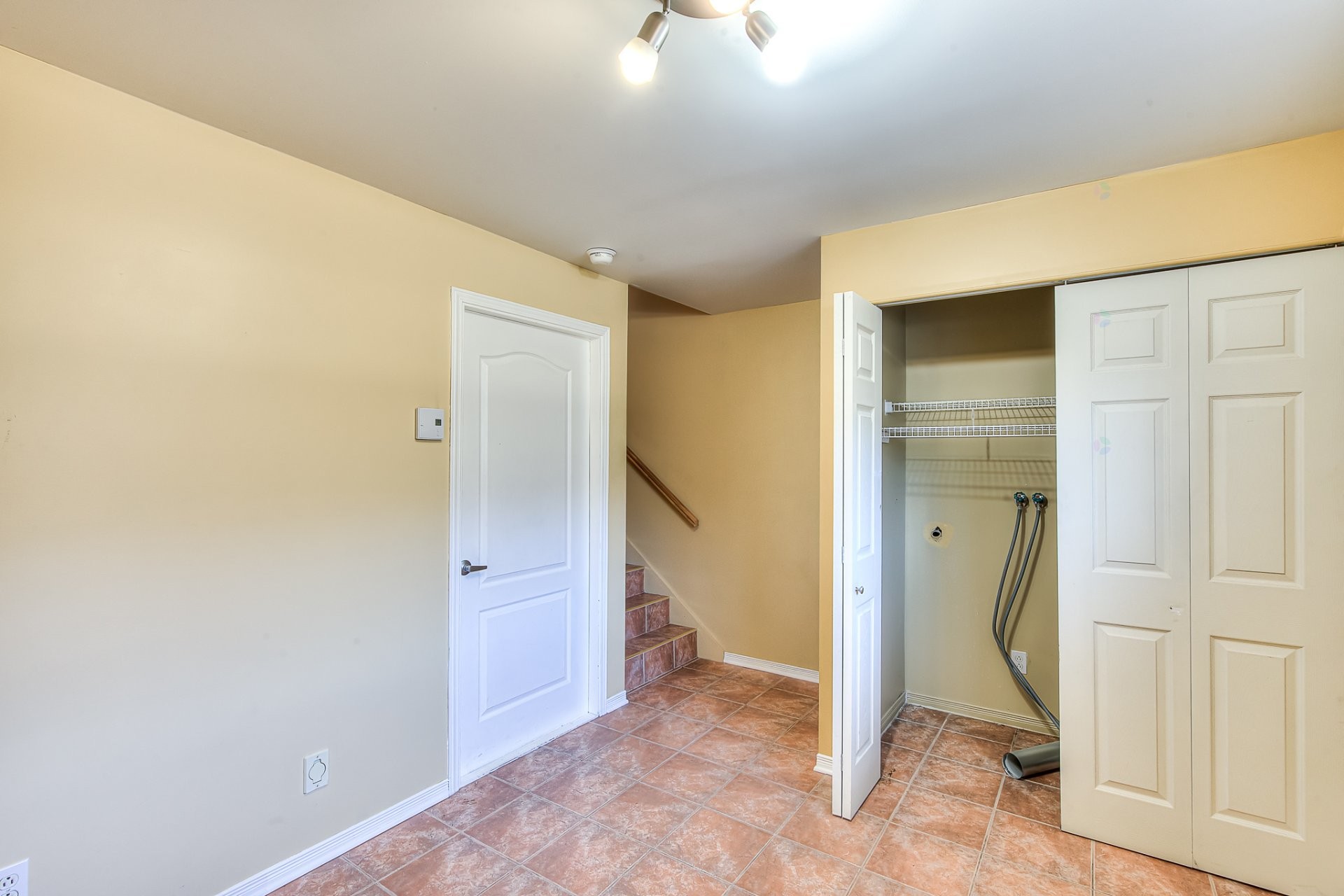 









399Z


Rue Éricka

, 44,
Laval (Fabreville),




QC
H7P5S3

