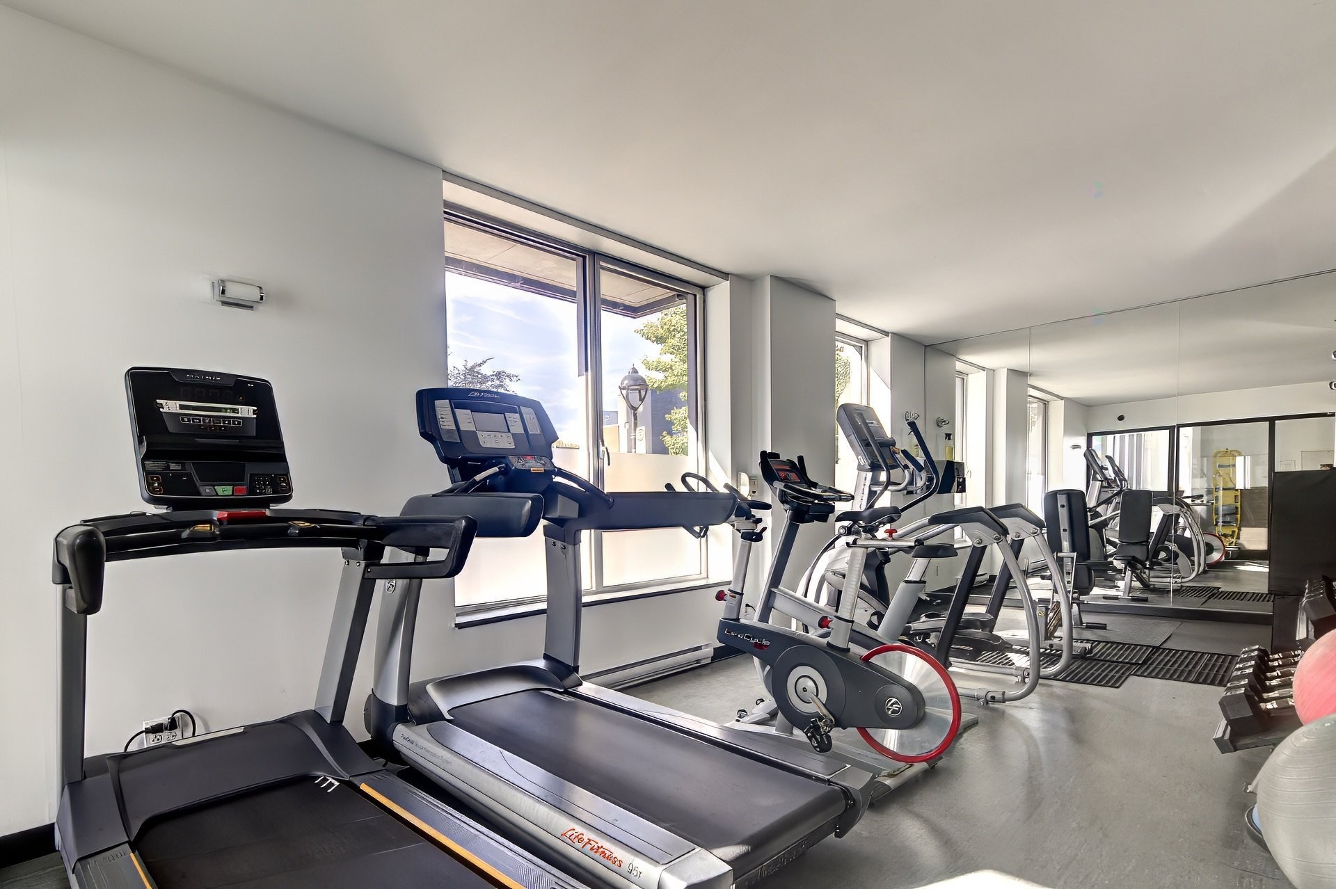 









801


Rue de la Commune E.

, 704,
Montréal (Ville-Marie),




QC
H2L0A3

