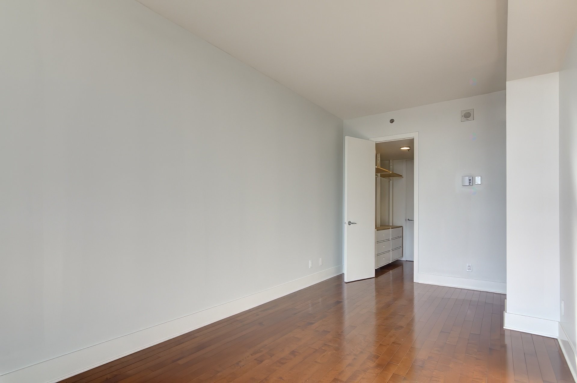 









801


Rue de la Commune E.

, 704,
Montréal (Ville-Marie),




QC
H2L0A3

