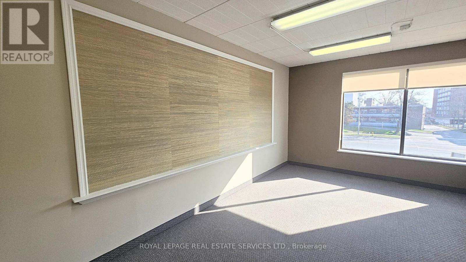 












200A - 770 BROWNS LINE

,
Toronto,




Ontario
M8W3W2

