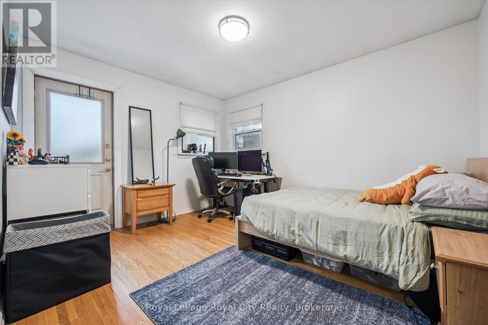 












12 DEL MAR BOULEVARD

,
Guelph (St. George's),




Ontario
N1E2K8

