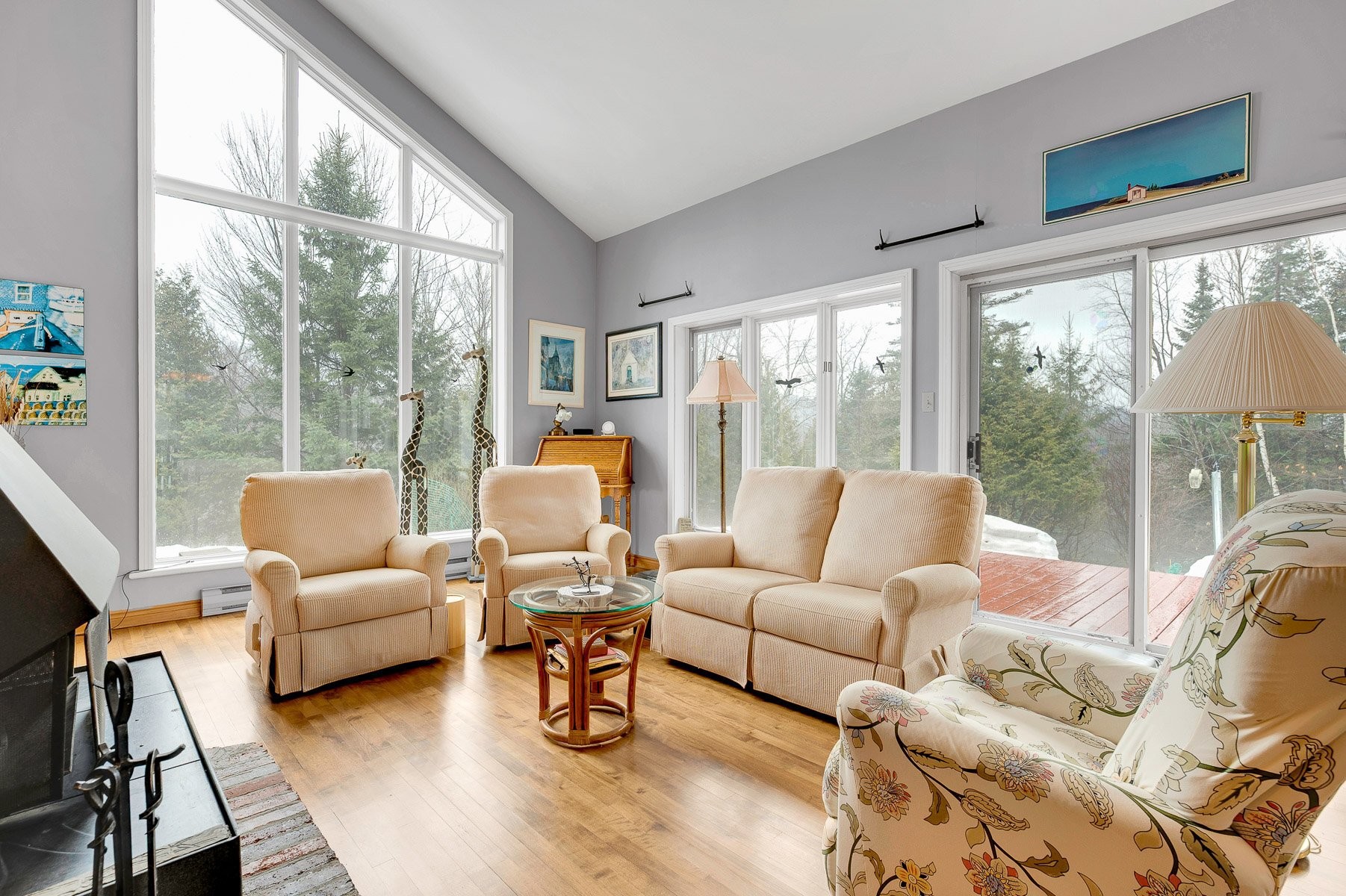 









20


Ch. des Couleurs

,
Saint-Sauveur,




QC
J0R1R2

