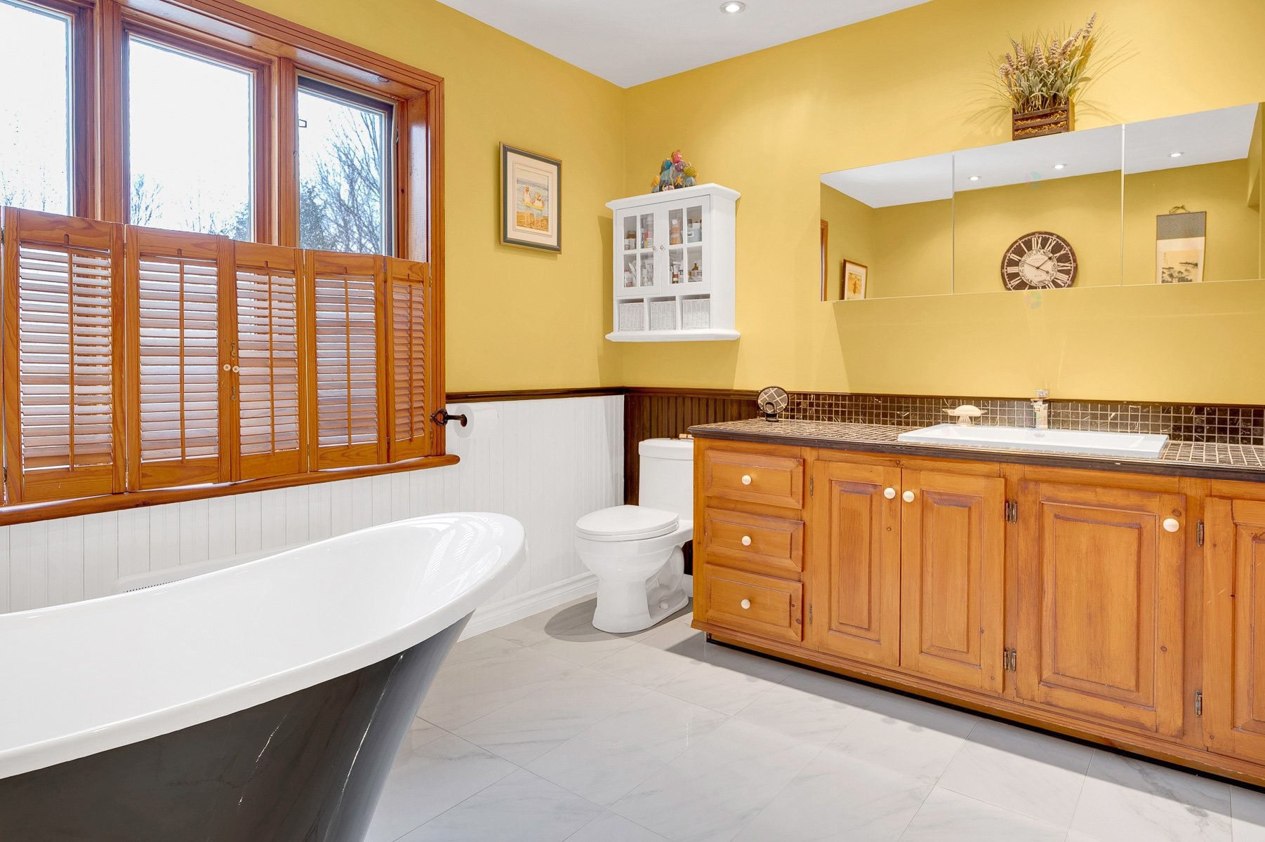









20


Ch. des Couleurs

,
Saint-Sauveur,




QC
J0R1R2

