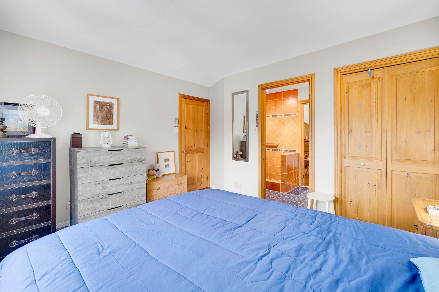 









20


Ch. des Couleurs

,
Saint-Sauveur,




QC
J0R1R2

