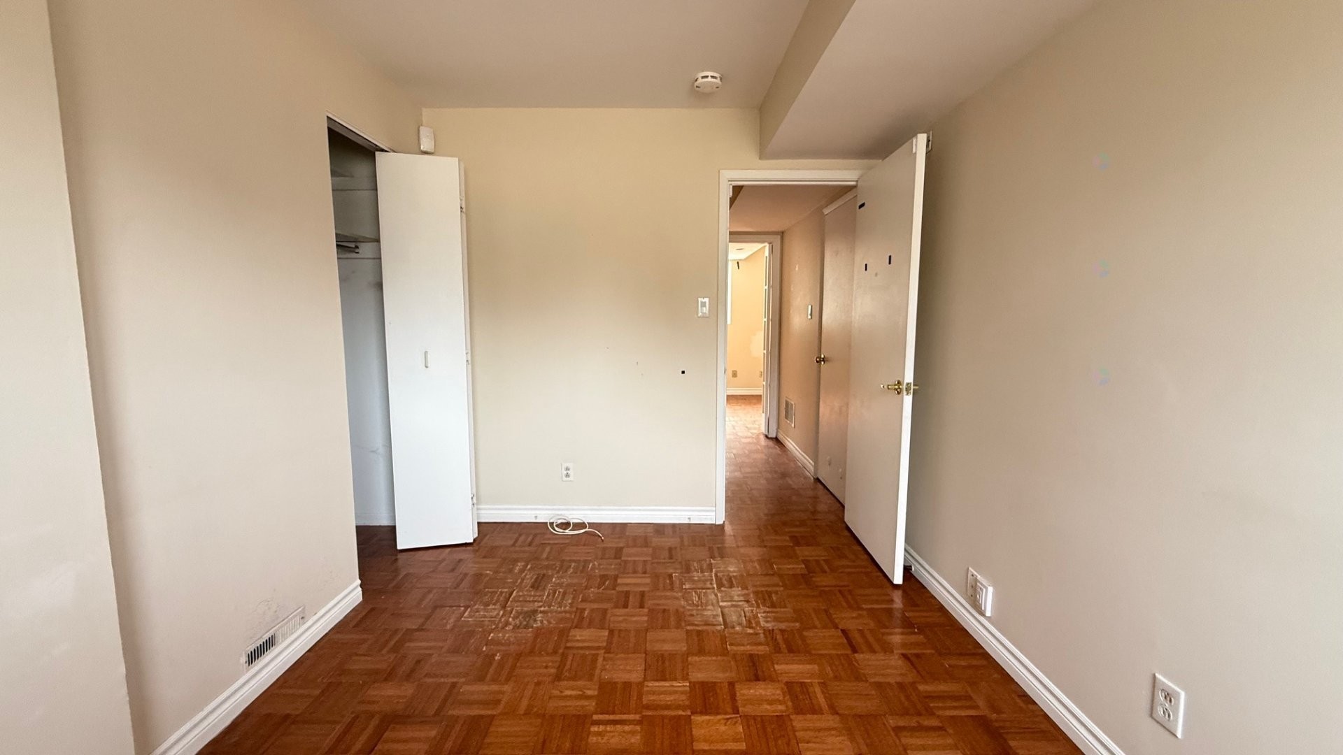 









7


Rue Tremayne

,
Dollard-des-Ormeaux,




QC
H9B1J2

