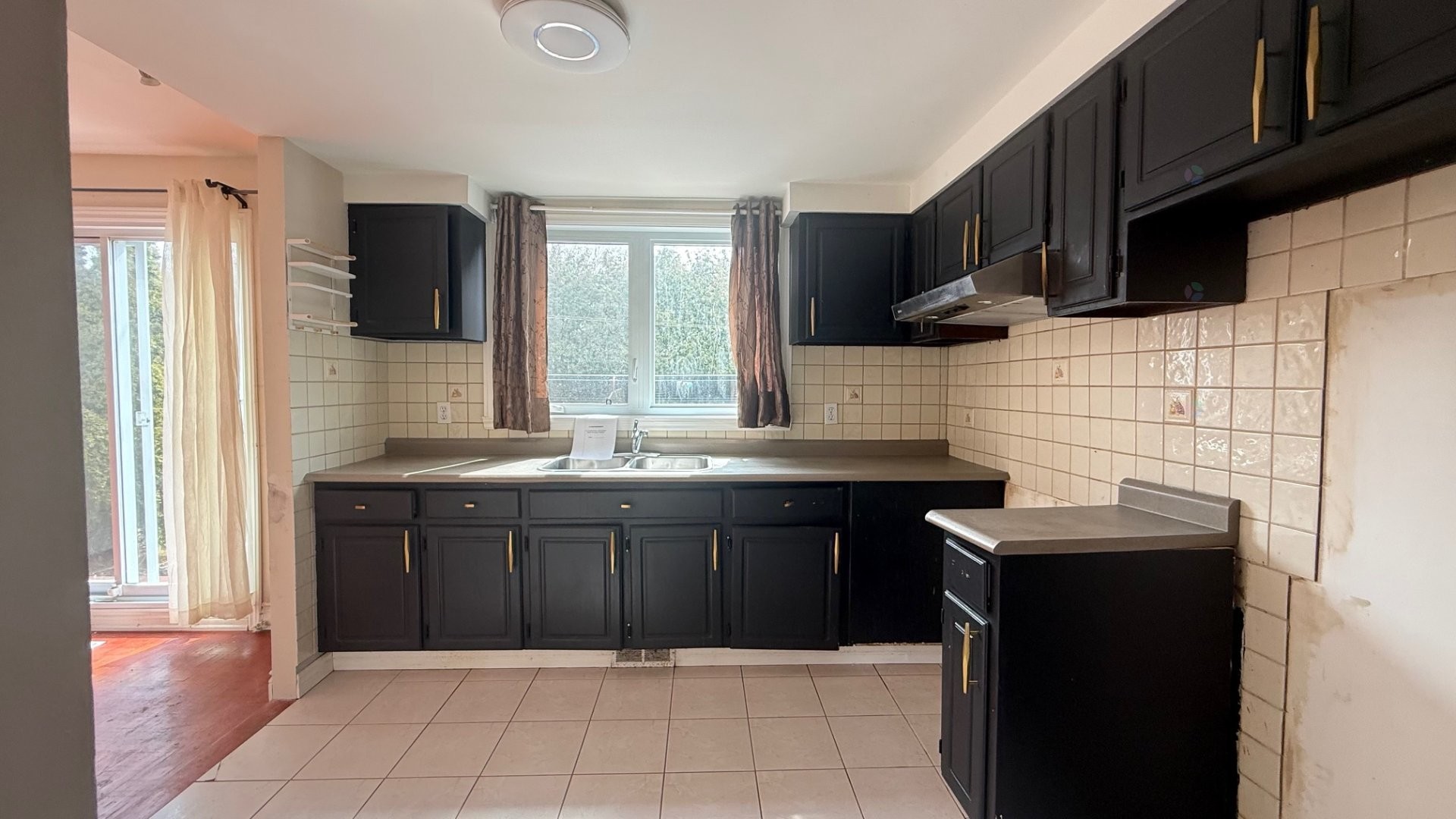 









7


Rue Tremayne

,
Dollard-des-Ormeaux,




QC
H9B1J2

