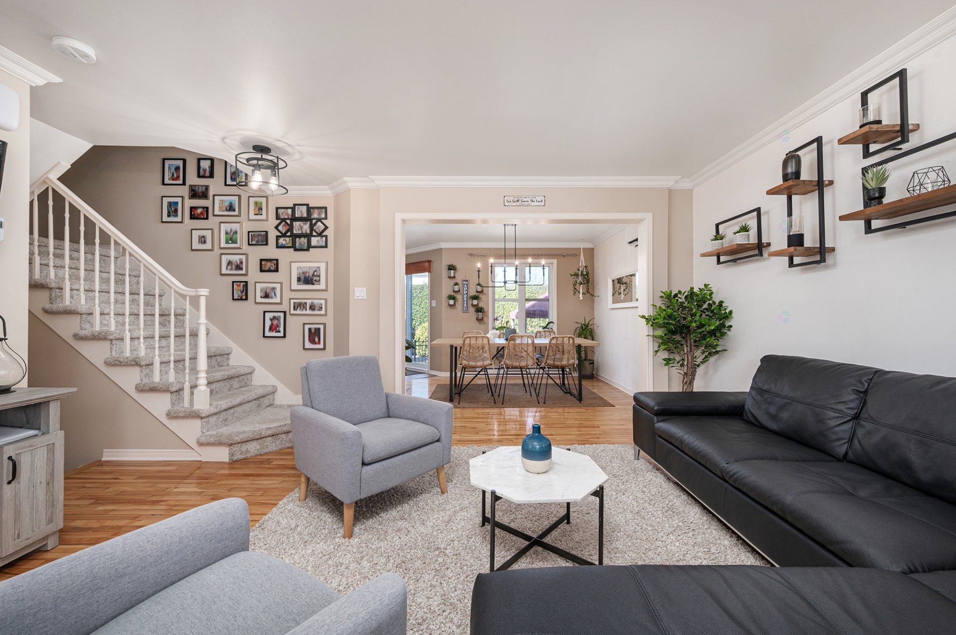 









2


Rue de l'Amandier

,
Saint-Constant,




QC
J5A2P5

