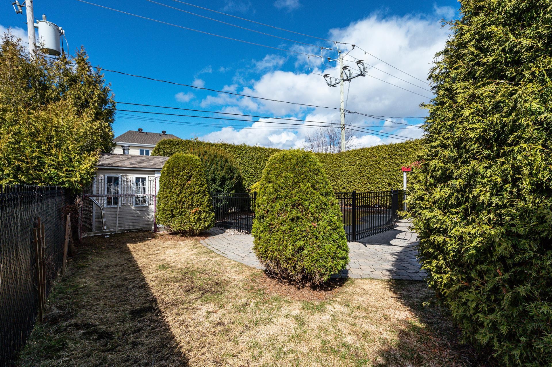 









2


Rue de l'Amandier

,
Saint-Constant,




QC
J5A2P5

