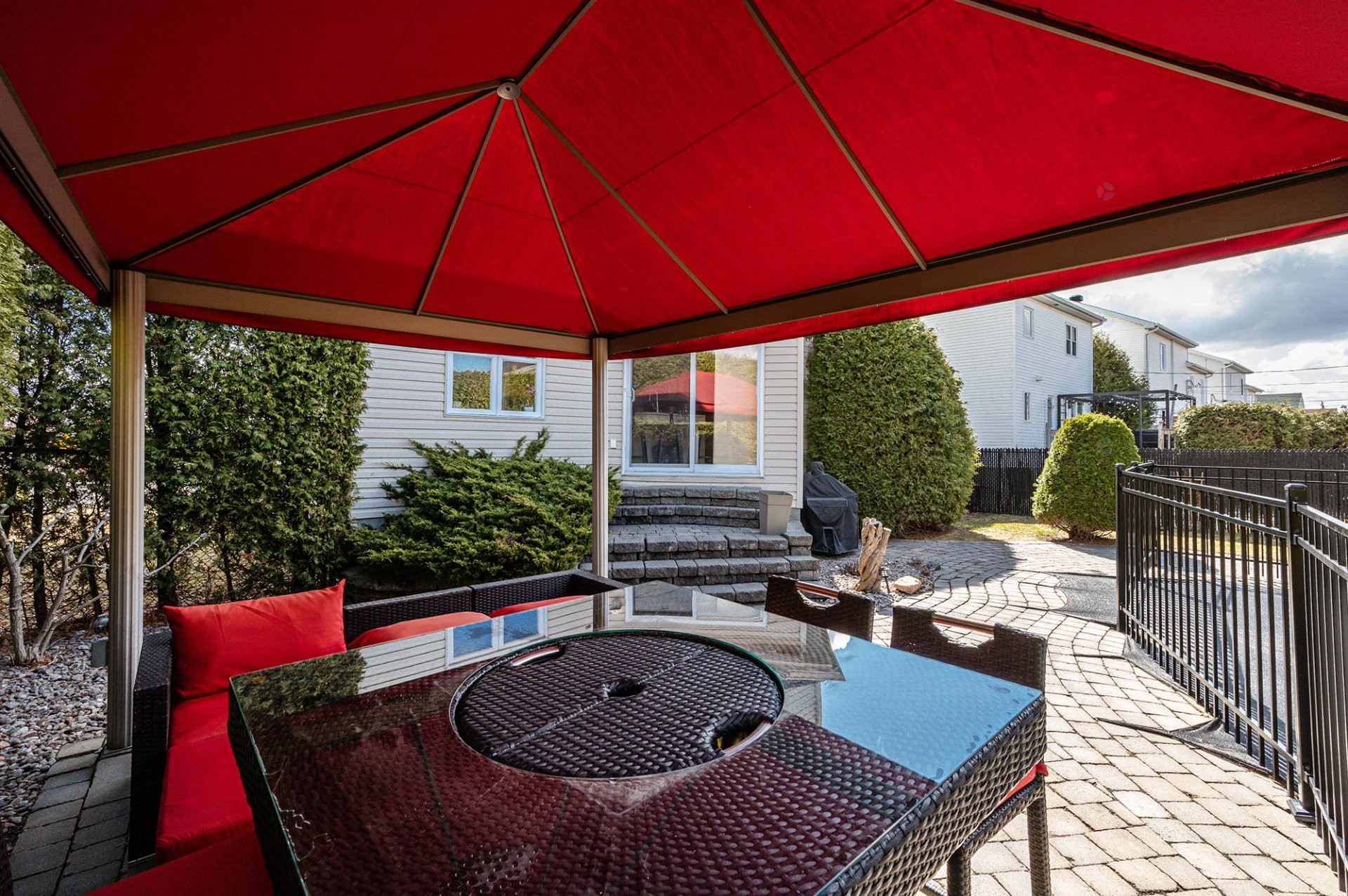 









2


Rue de l'Amandier

,
Saint-Constant,




QC
J5A2P5

