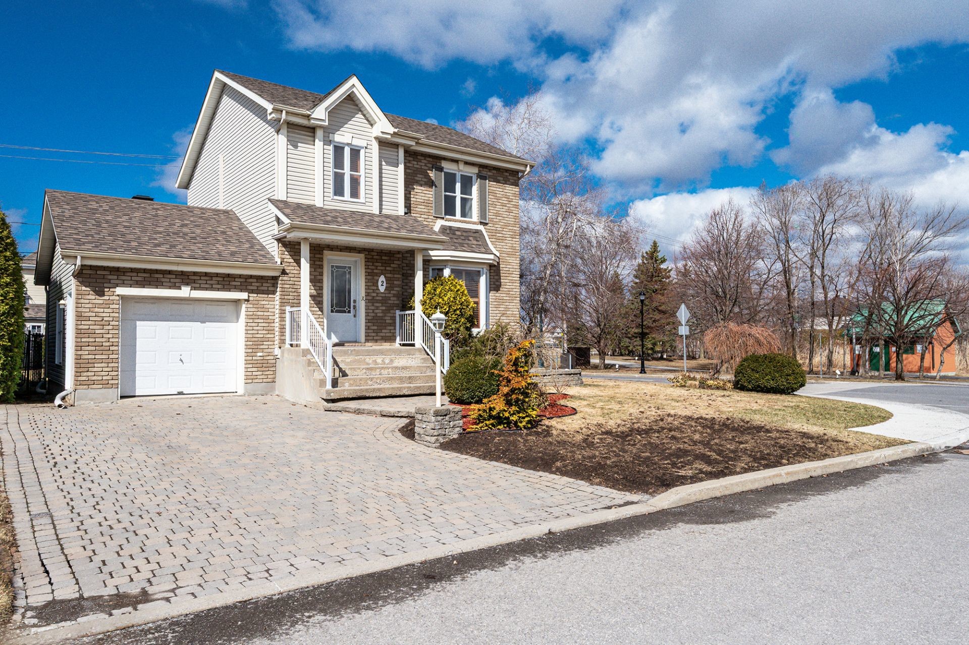 









2


Rue de l'Amandier

,
Saint-Constant,




QC
J5A2P5

