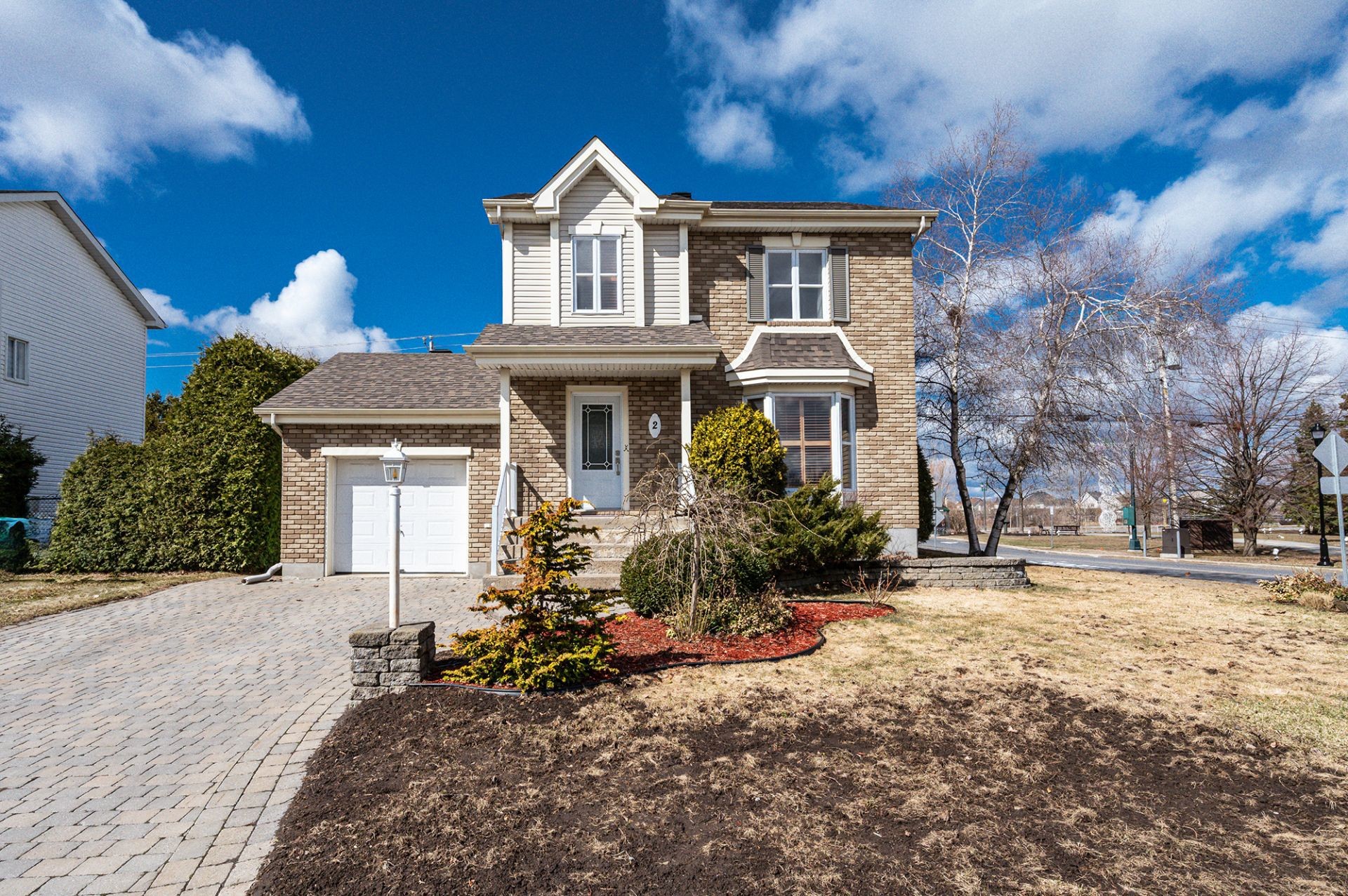 









2


Rue de l'Amandier

,
Saint-Constant,




QC
J5A2P5

