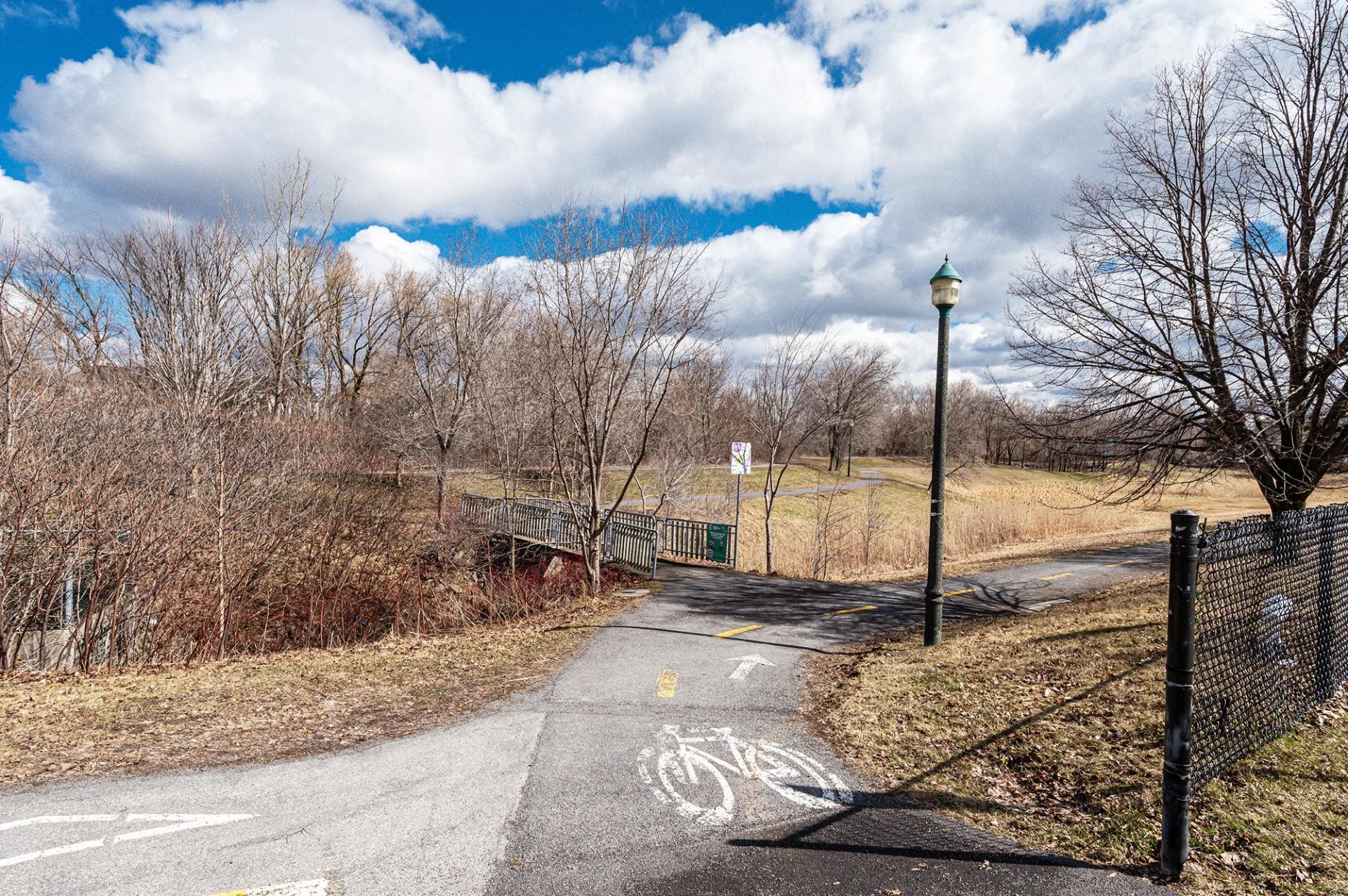 









2


Rue de l'Amandier

,
Saint-Constant,




QC
J5A2P5

