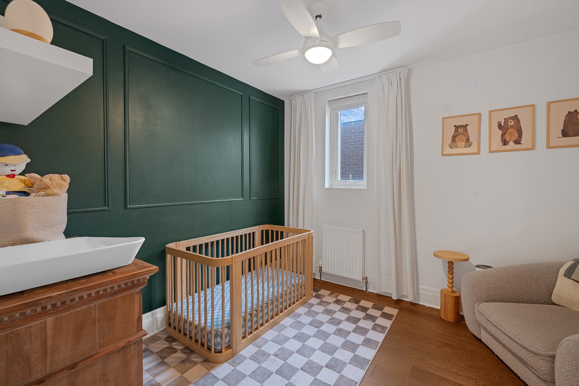 









34


Av. Courcelette

,
Montréal (Outremont),




QC
H2V3A6

