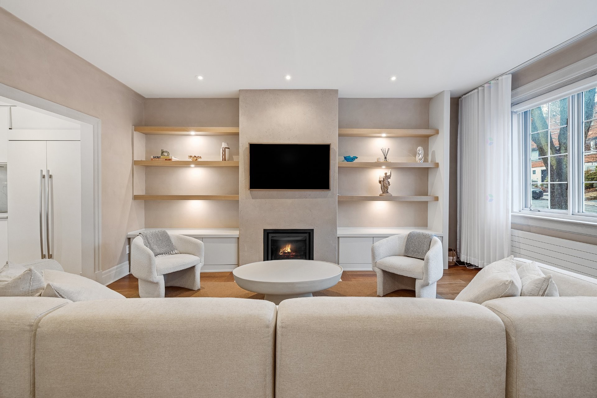 









34


Av. Courcelette

,
Montréal (Outremont),




QC
H2V3A6

