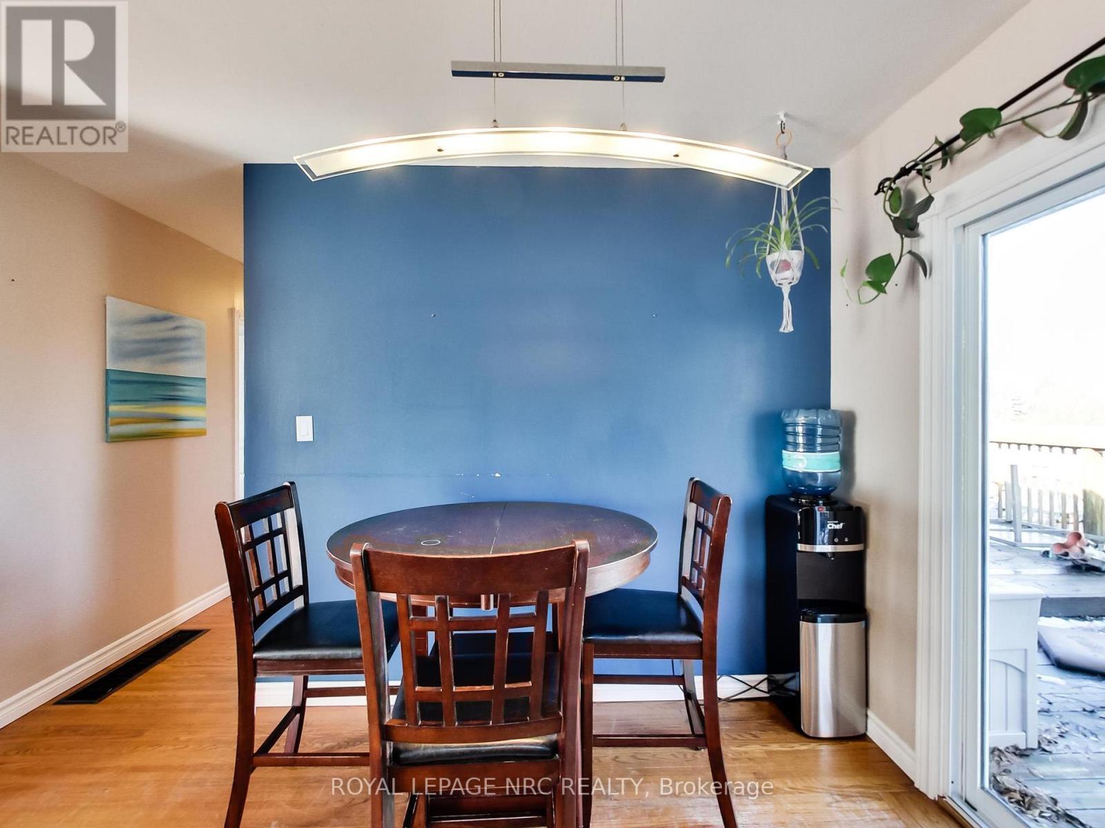 












9183 SILVER STREET

,
West Lincoln,




Ontario
L0R1E0

