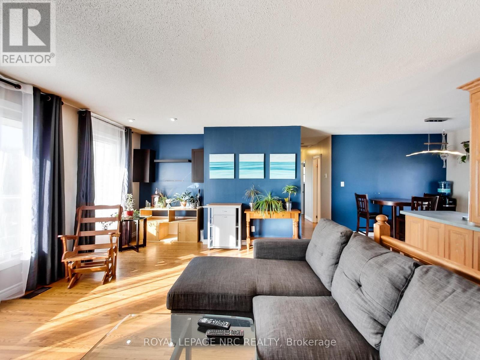 












9183 SILVER STREET

,
West Lincoln,




Ontario
L0R1E0

