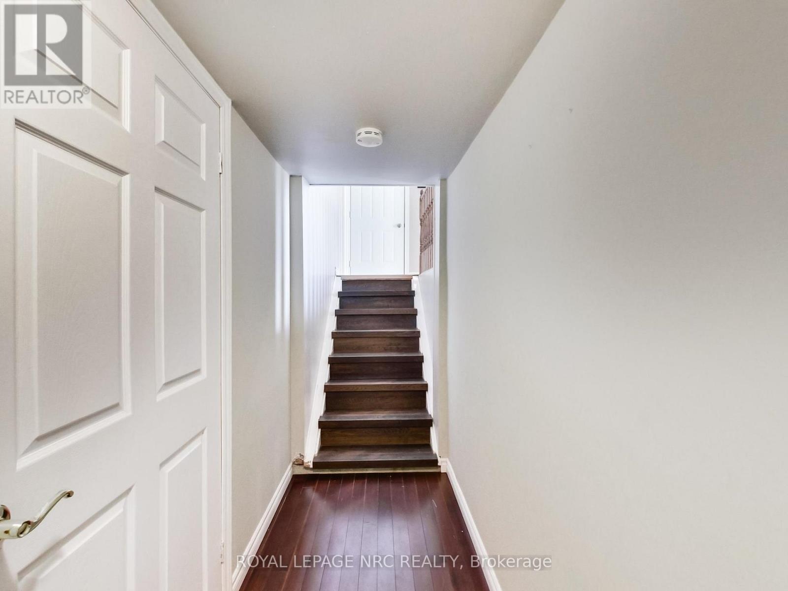 












9183 SILVER STREET

,
West Lincoln,




Ontario
L0R1E0

