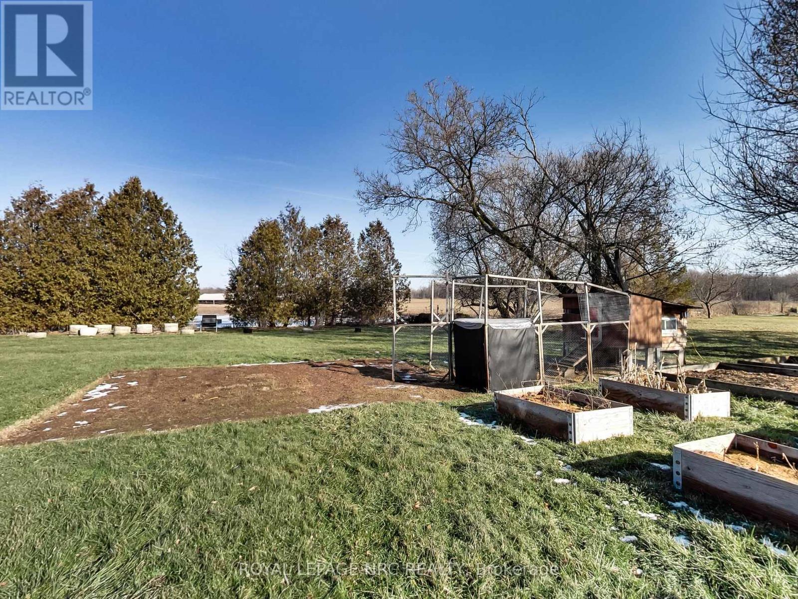 












9183 SILVER STREET

,
West Lincoln,




Ontario
L0R1E0

