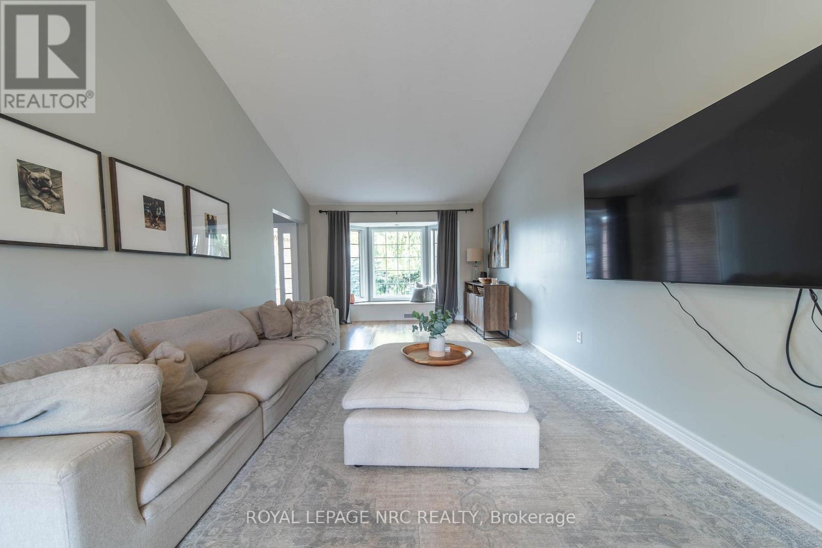 












7955 HARVEST CRESCENT

,
Niagara Falls (Ascot),




Ontario
L2H3G7

