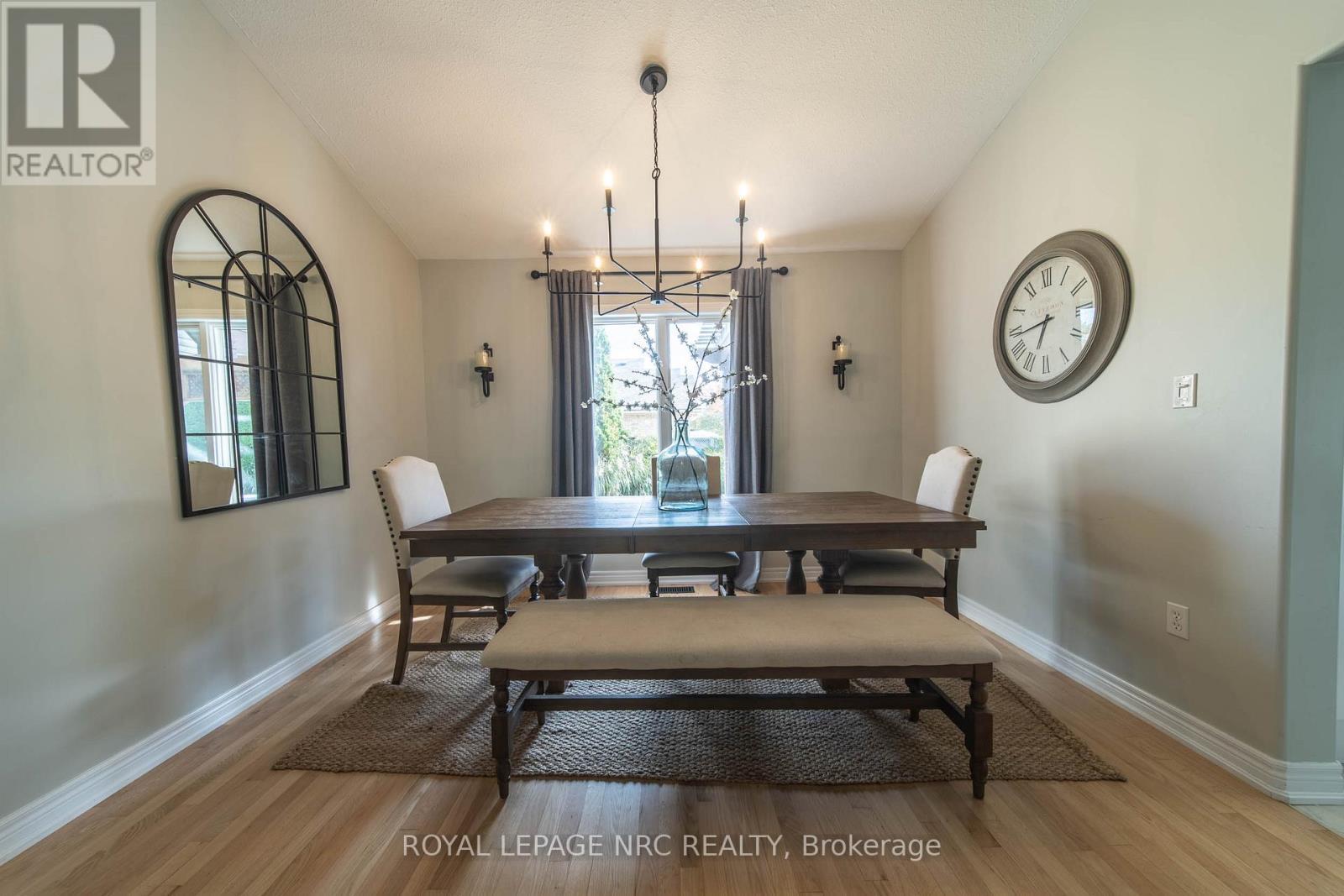 












7955 HARVEST CRESCENT

,
Niagara Falls (Ascot),




Ontario
L2H3G7

