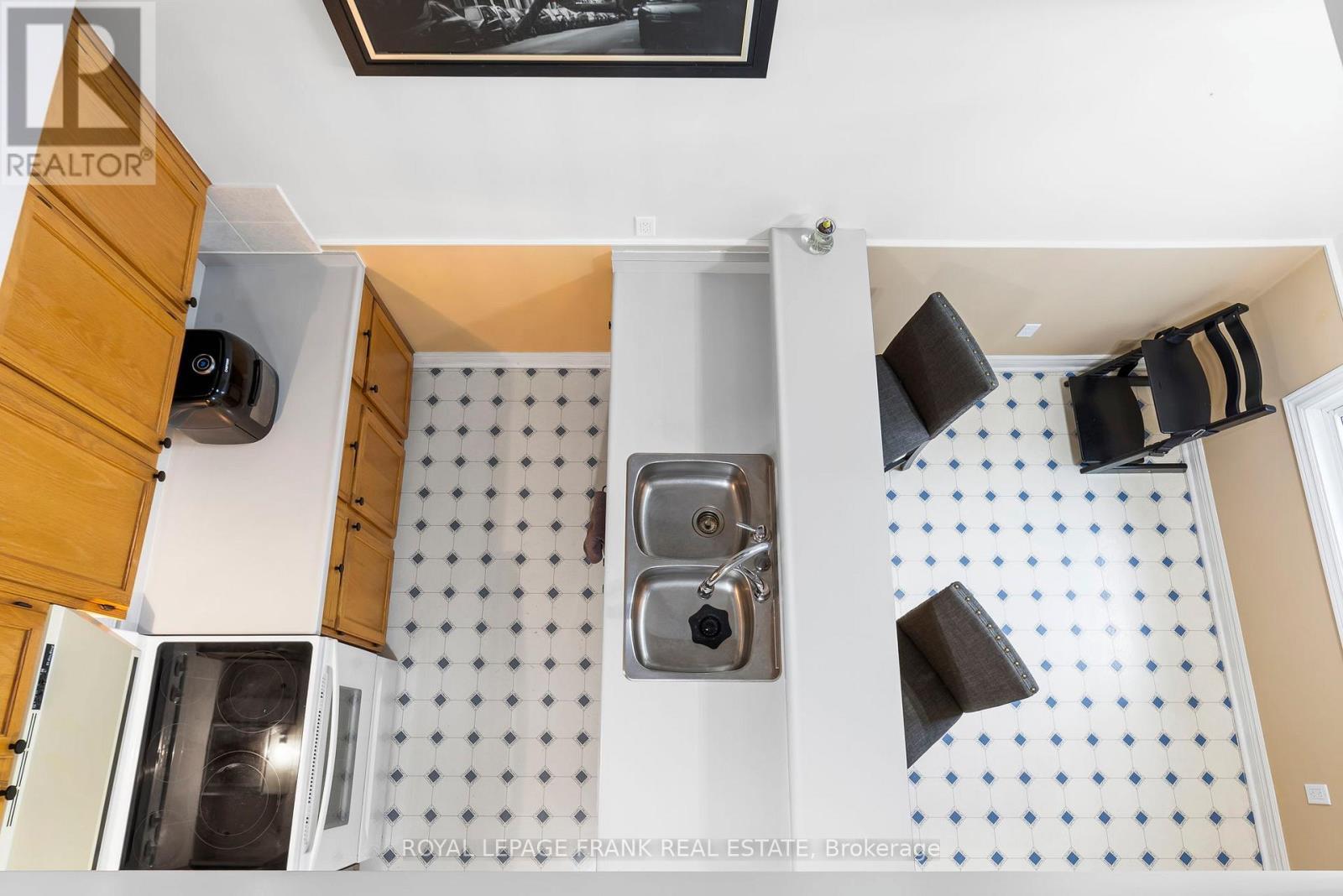 












E12 - 1665 NASH ROAD

,
Clarington (Courtice),




Ontario
L1E1S8

