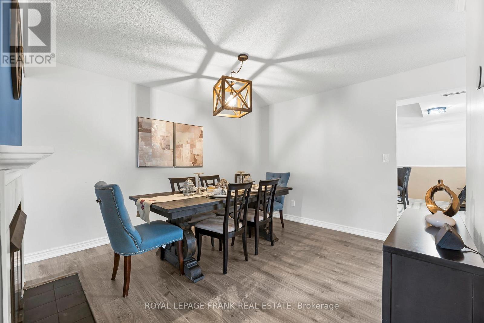 












E12 - 1665 NASH ROAD

,
Clarington (Courtice),




Ontario
L1E1S8

