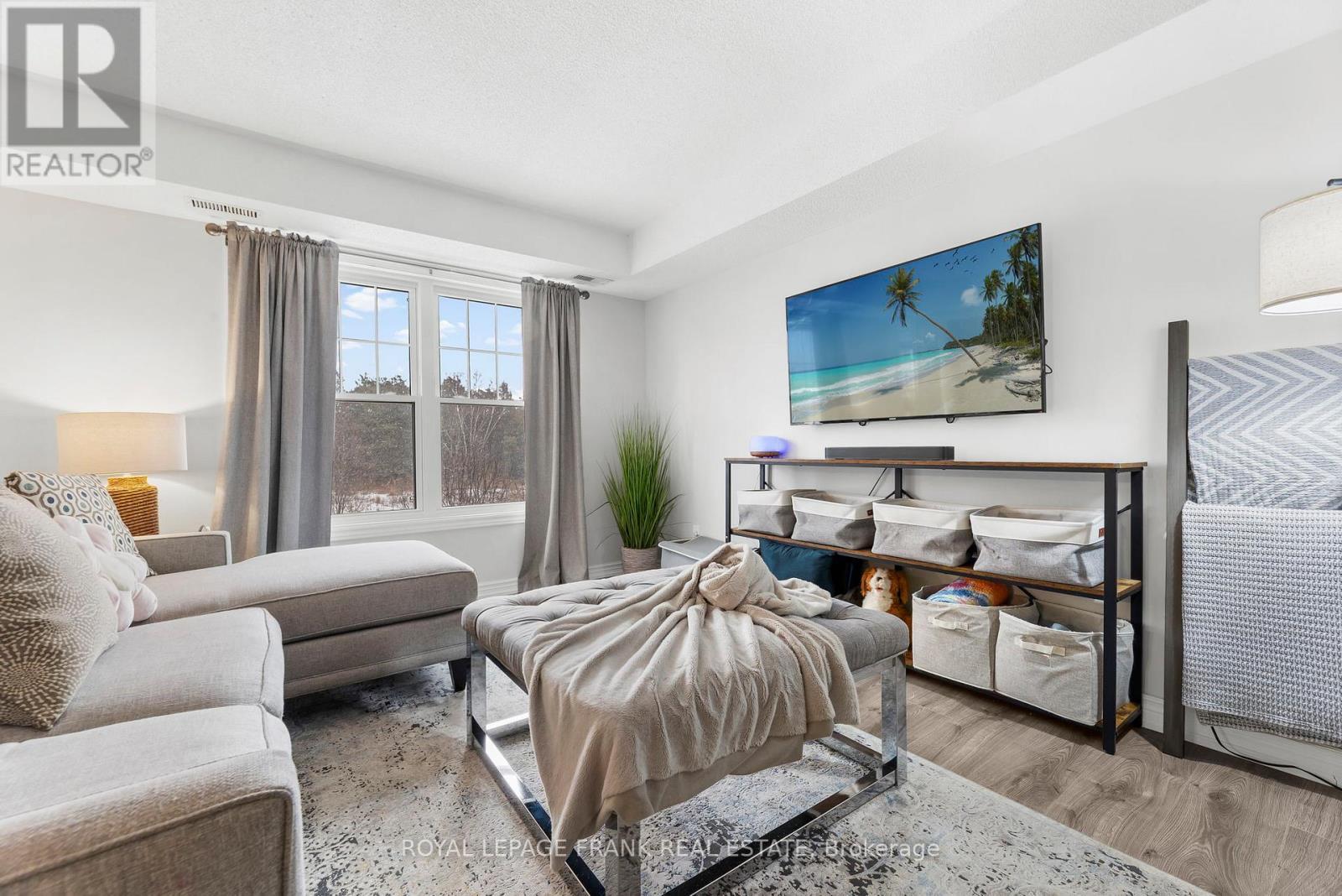 












E12 - 1665 NASH ROAD

,
Clarington (Courtice),




Ontario
L1E1S8

