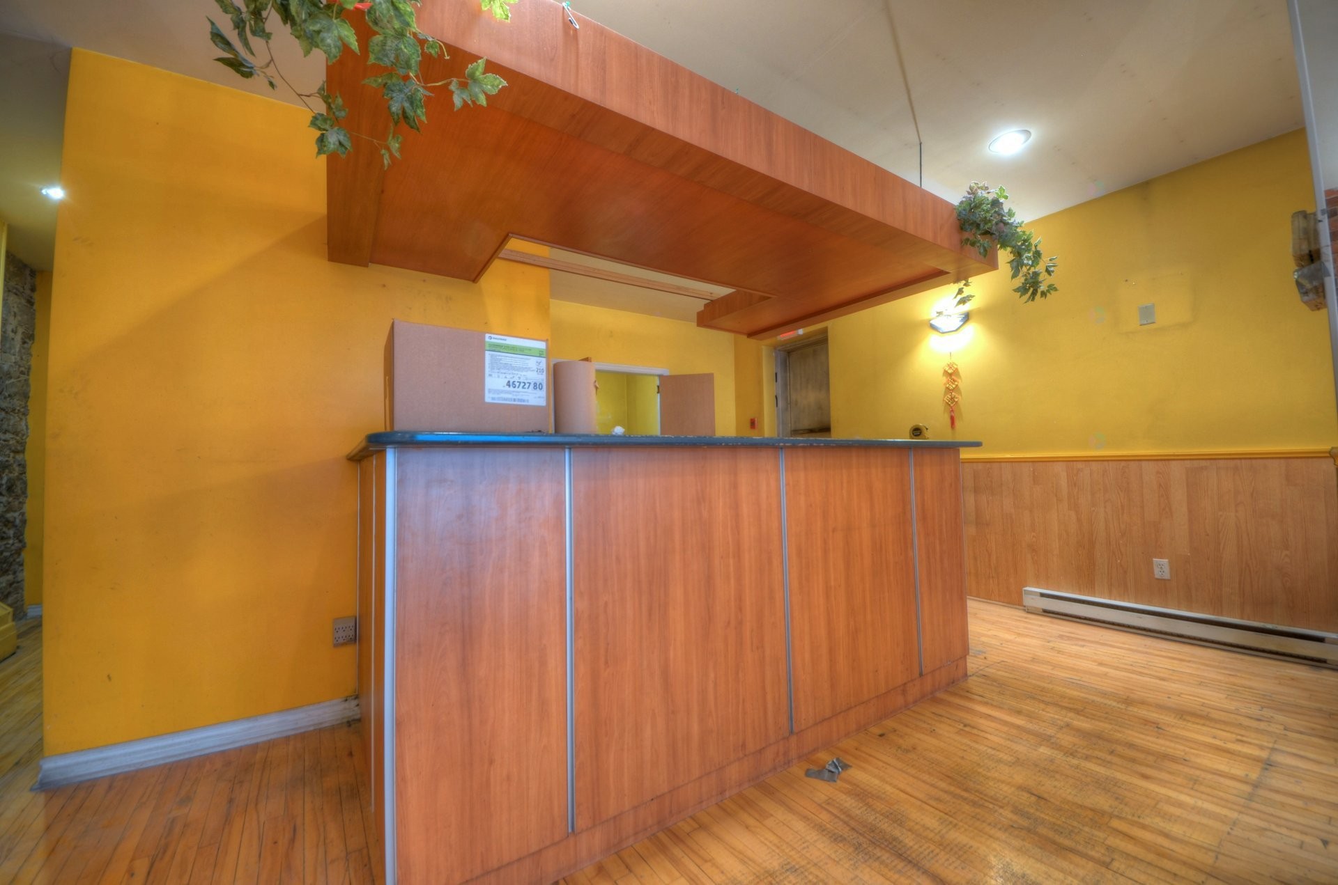 









1452

 - 1462


Rue Atateken

,
Montréal (Ville-Marie),




QC
H2L3L3

