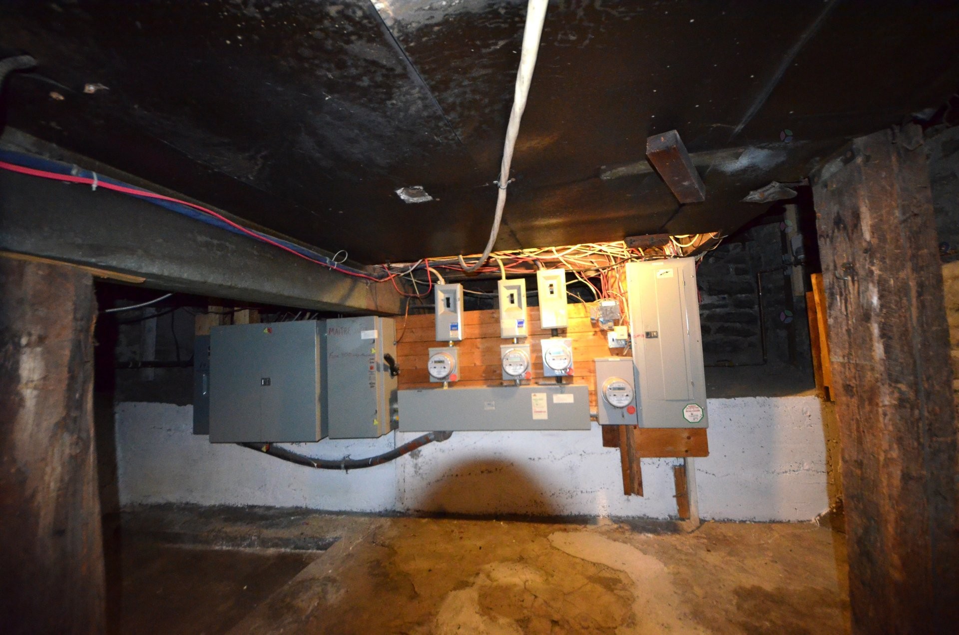 









1452

 - 1462


Rue Atateken

,
Montréal (Ville-Marie),




QC
H2L3L3

