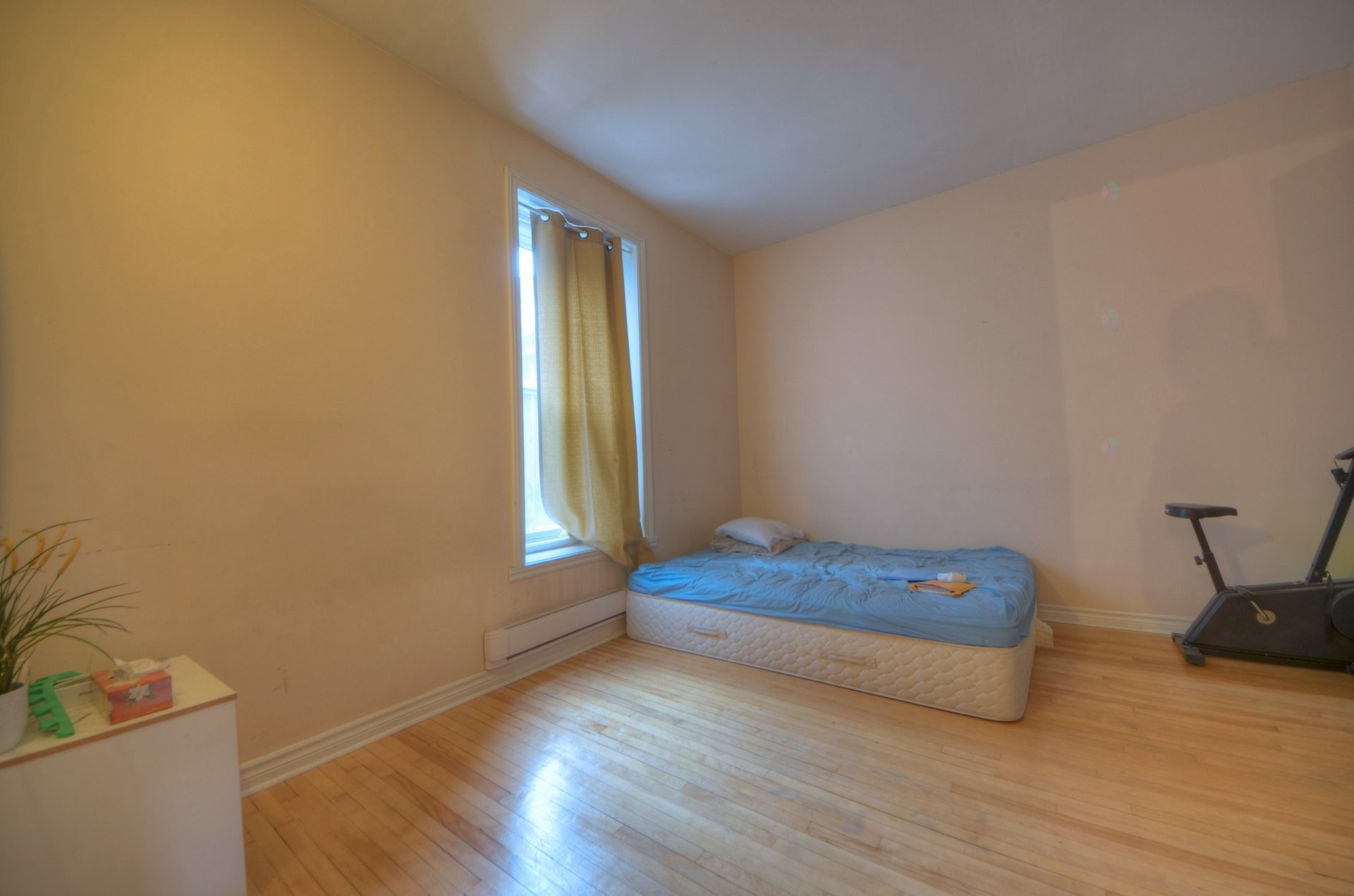 









1452

 - 1462


Rue Atateken

,
Montréal (Ville-Marie),




QC
H2L3L3

