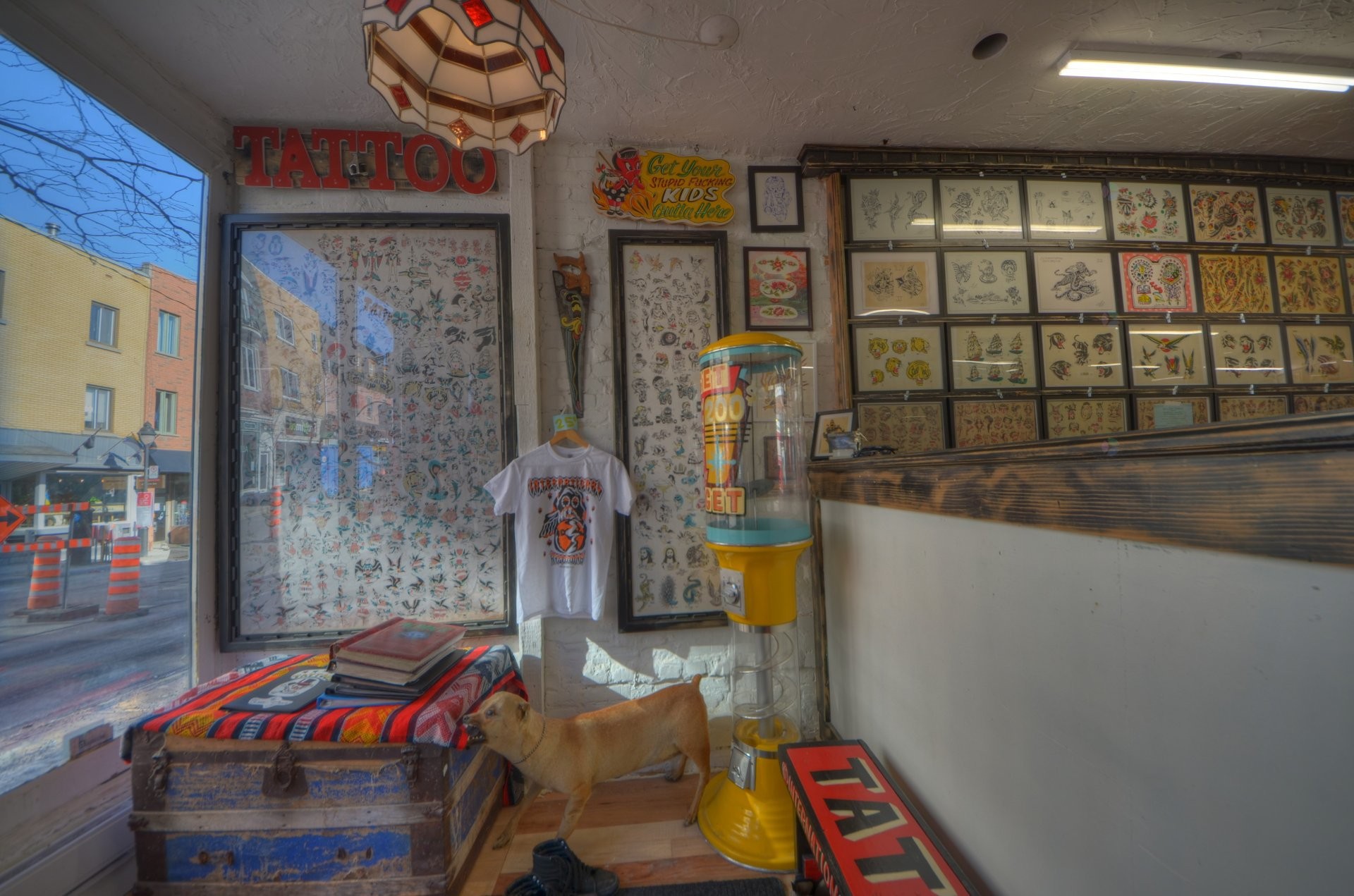 









1452

 - 1462


Rue Atateken

,
Montréal (Ville-Marie),




QC
H2L3L3

