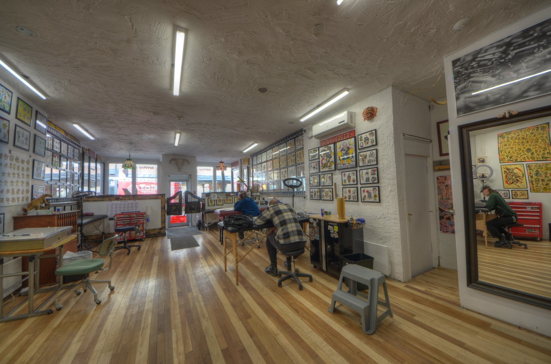 









1452

 - 1462


Rue Atateken

,
Montréal (Ville-Marie),




QC
H2L3L3

