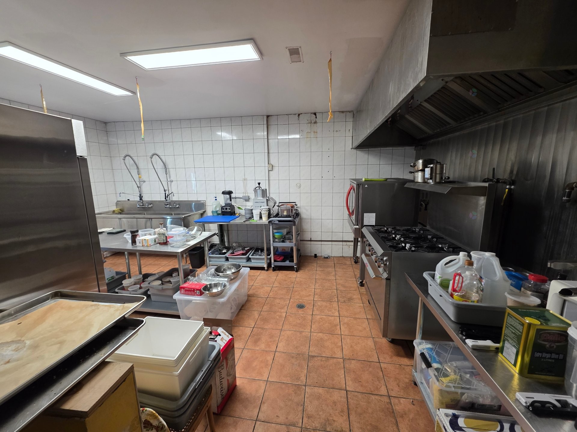 









1452

 - 1462


Rue Atateken

,
Montréal (Ville-Marie),




QC
H2L3L3

