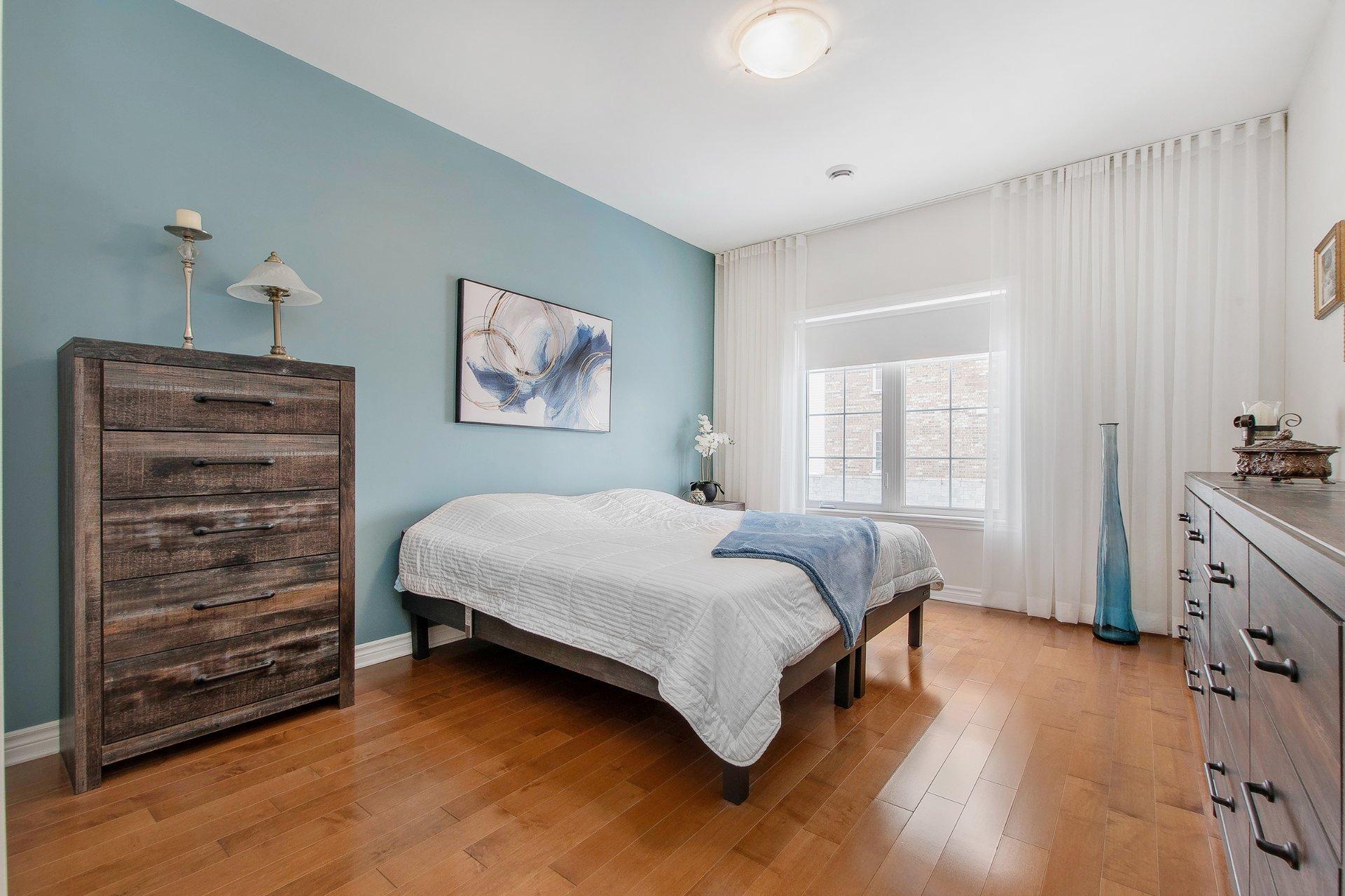 









645


Rue Montmartre

, 203,
Mascouche,




QC
J7K0J2

