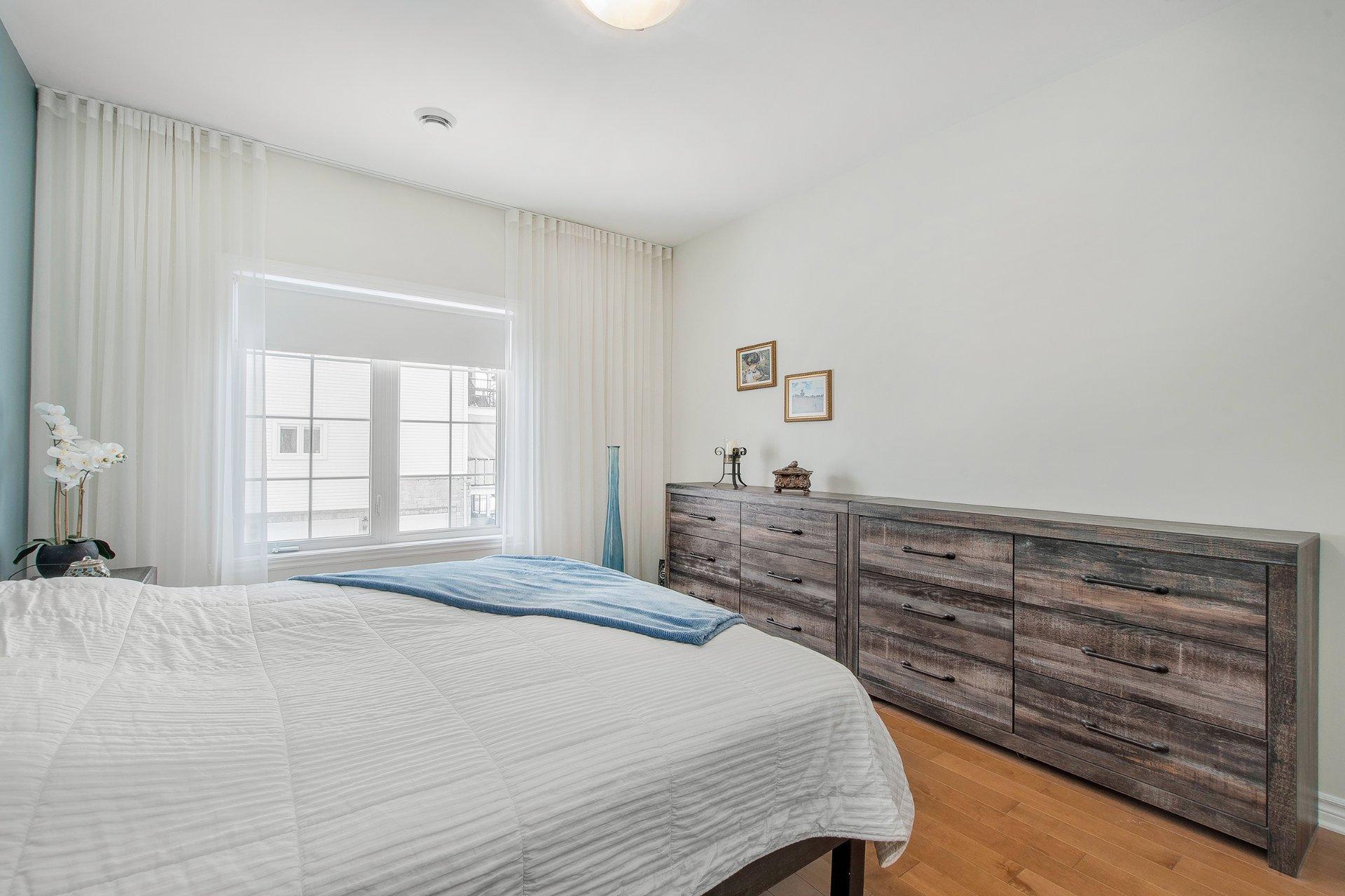 









645


Rue Montmartre

, 203,
Mascouche,




QC
J7K0J2

