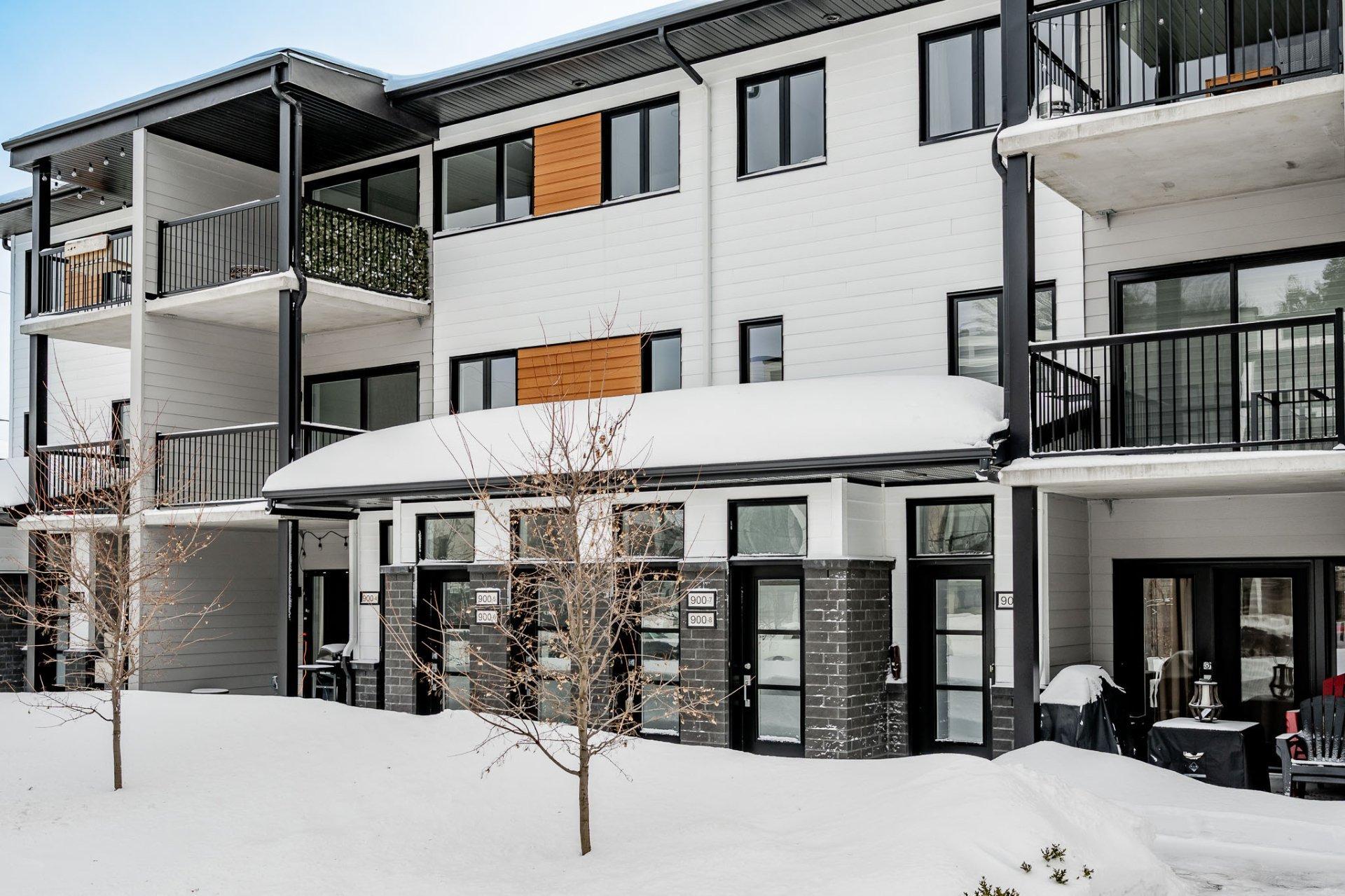 









900


Rue du Gisement

, 7,
Sherbrooke (Les Nations),




QC
J1H0N4

