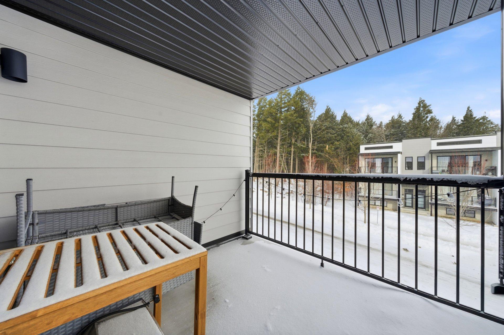 









900


Rue du Gisement

, 7,
Sherbrooke (Les Nations),




QC
J1H0N4

