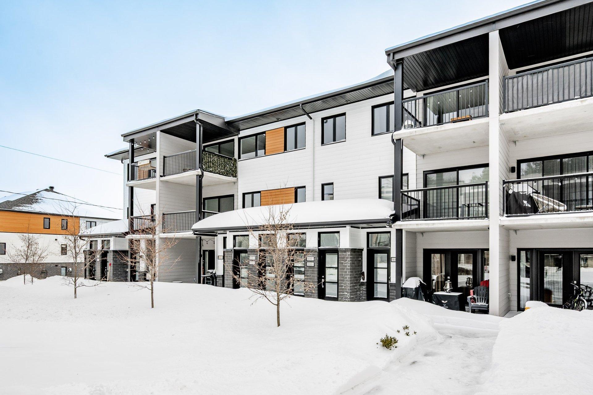 









900


Rue du Gisement

, 7,
Sherbrooke (Les Nations),




QC
J1H0N4

