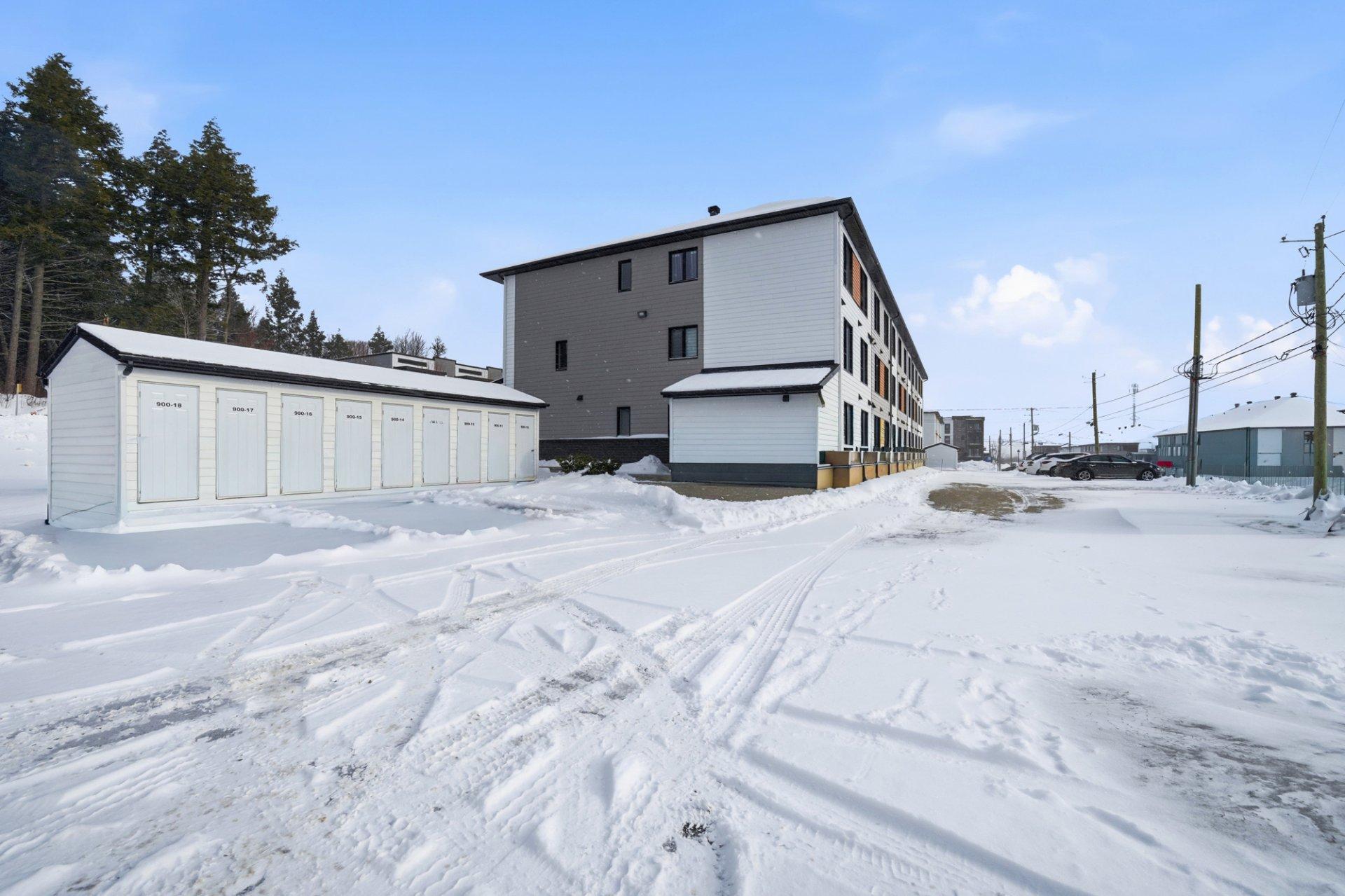 









900


Rue du Gisement

, 7,
Sherbrooke (Les Nations),




QC
J1H0N4

