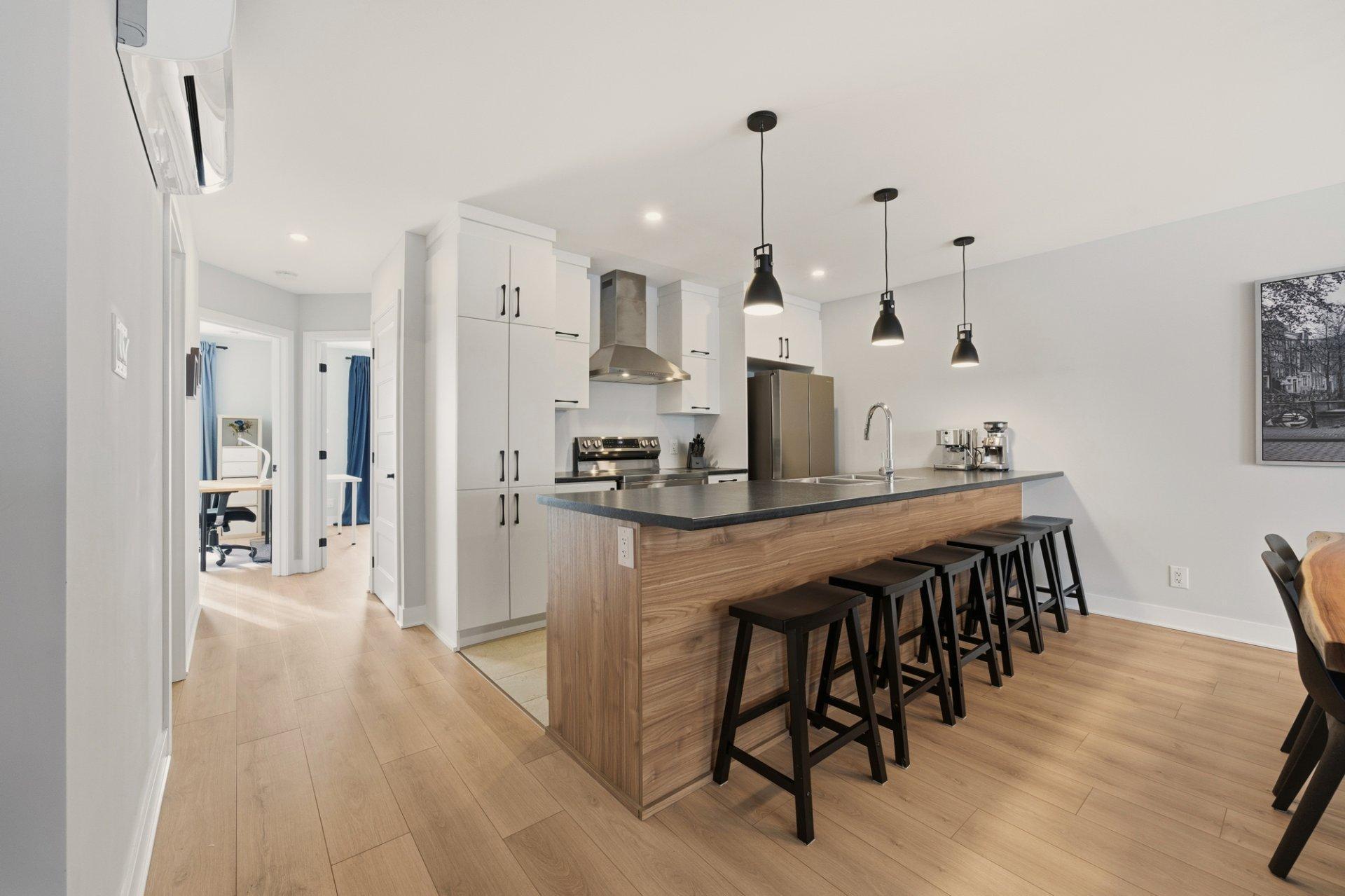 









900


Rue du Gisement

, 7,
Sherbrooke (Les Nations),




QC
J1H0N4

