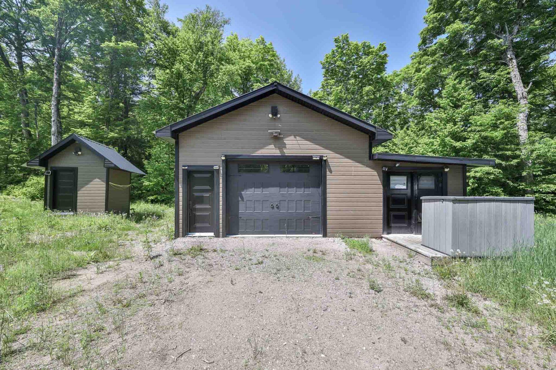 









6


Ch. de la Pruche

,
Déléage,




QC
J9E3A8

