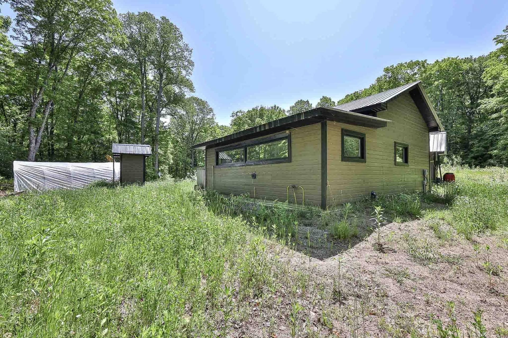 









6


Ch. de la Pruche

,
Déléage,




QC
J9E3A8

