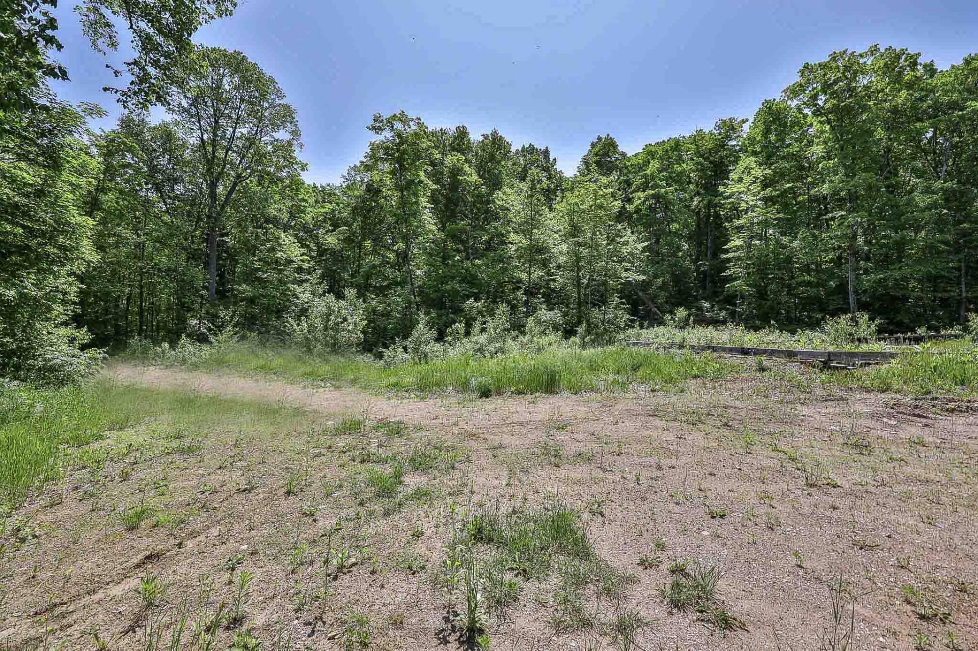 









6


Ch. de la Pruche

,
Déléage,




QC
J9E3A8

