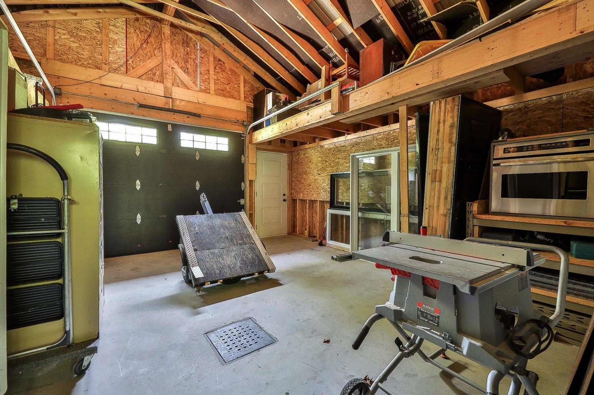 









6


Ch. de la Pruche

,
Déléage,




QC
J9E3A8

