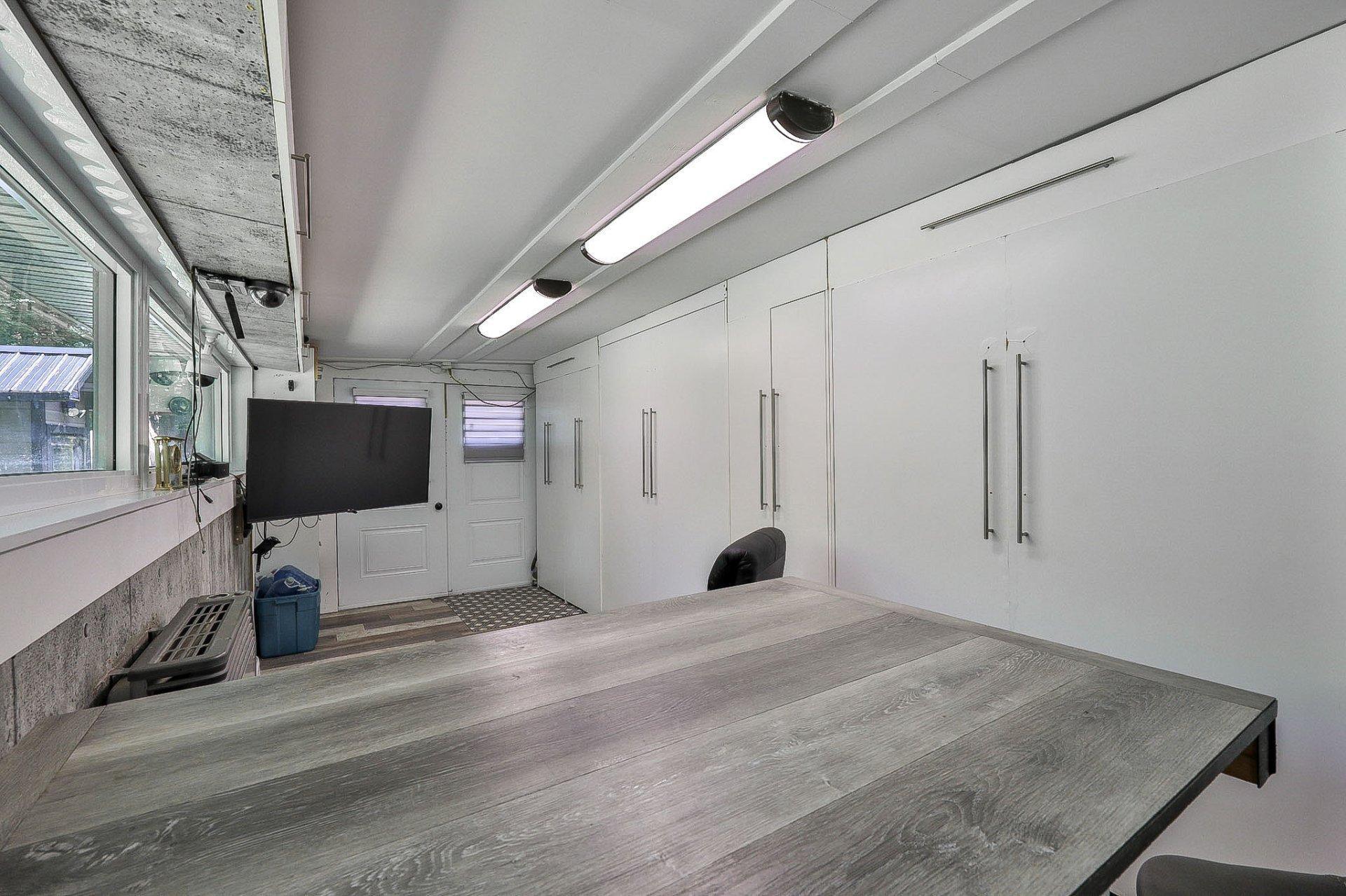 









6


Ch. de la Pruche

,
Déléage,




QC
J9E3A8

