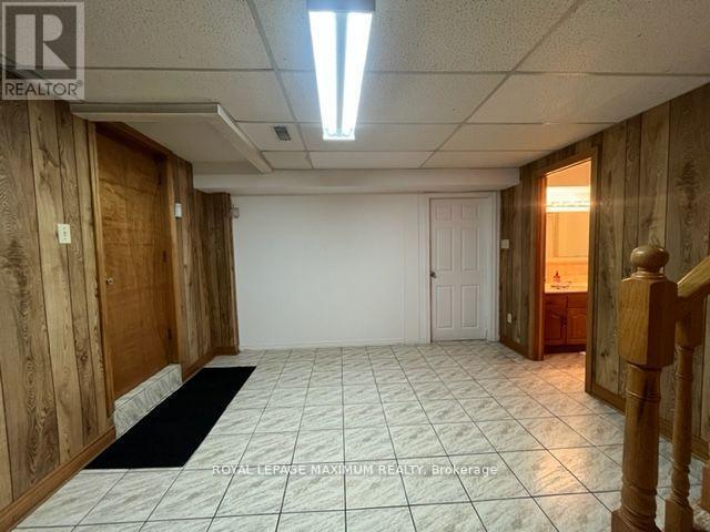 












LOWER - 48 PLOWSHARE CRESCENT

,
Toronto,




Ontario
M9V4Y2

