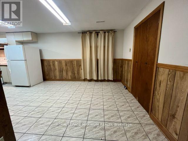 












LOWER - 48 PLOWSHARE CRESCENT

,
Toronto,




Ontario
M9V4Y2

