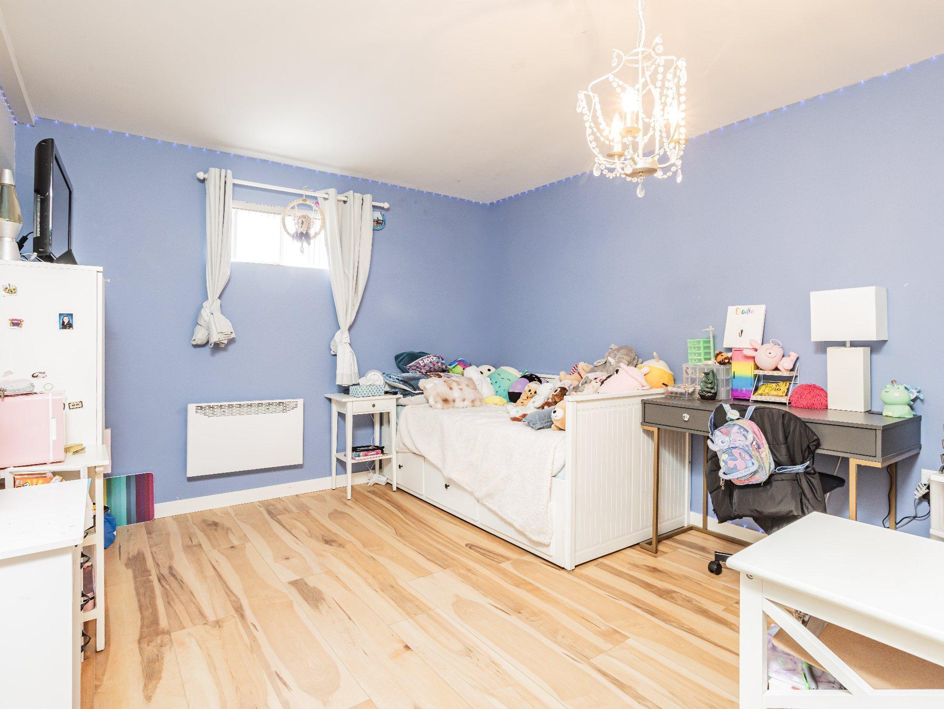 









1530


Route de la Cité-des-Jeunes

,
Saint-Lazare,




QC
J7T2B8

