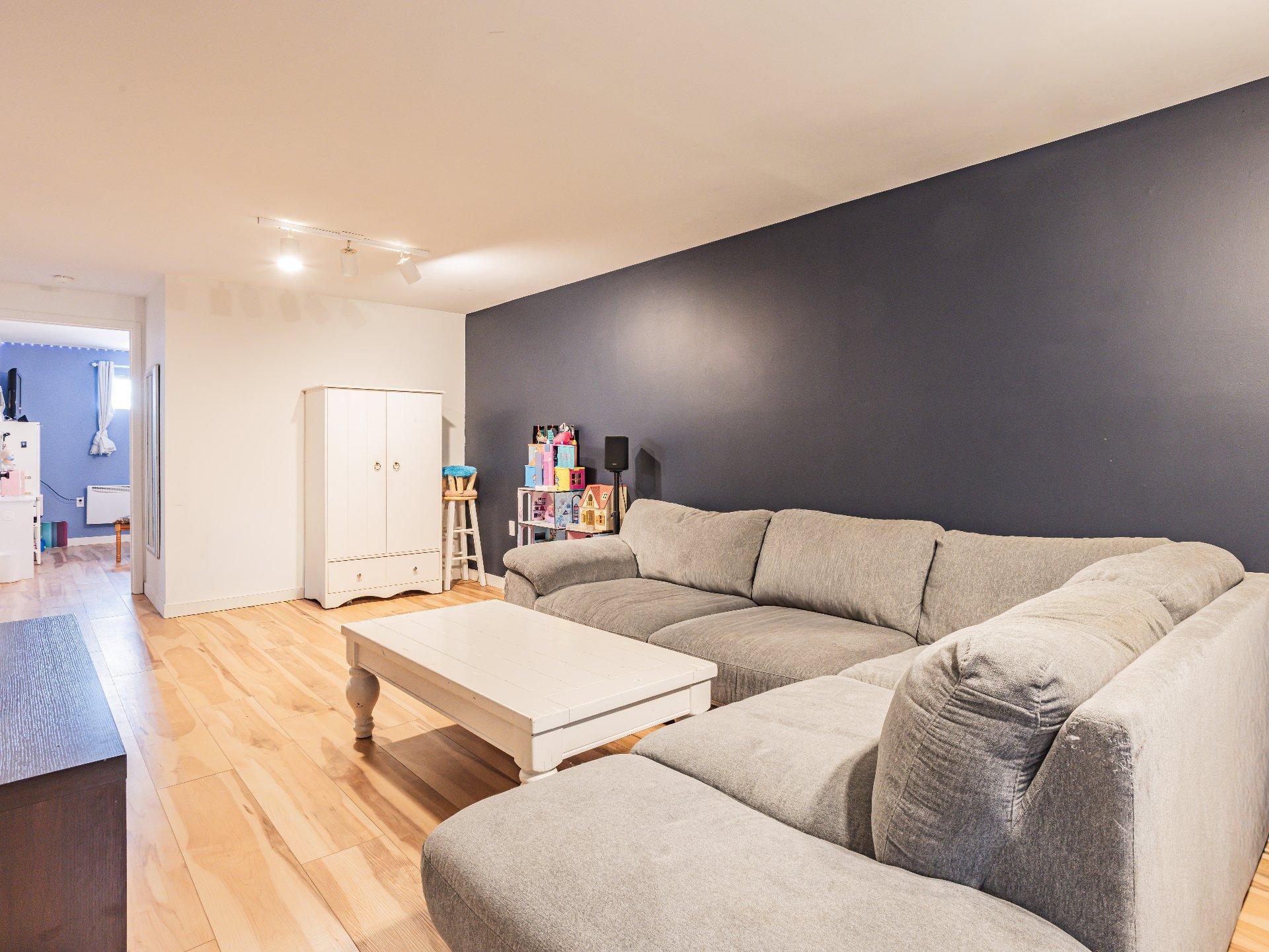 









1530


Route de la Cité-des-Jeunes

,
Saint-Lazare,




QC
J7T2B8

